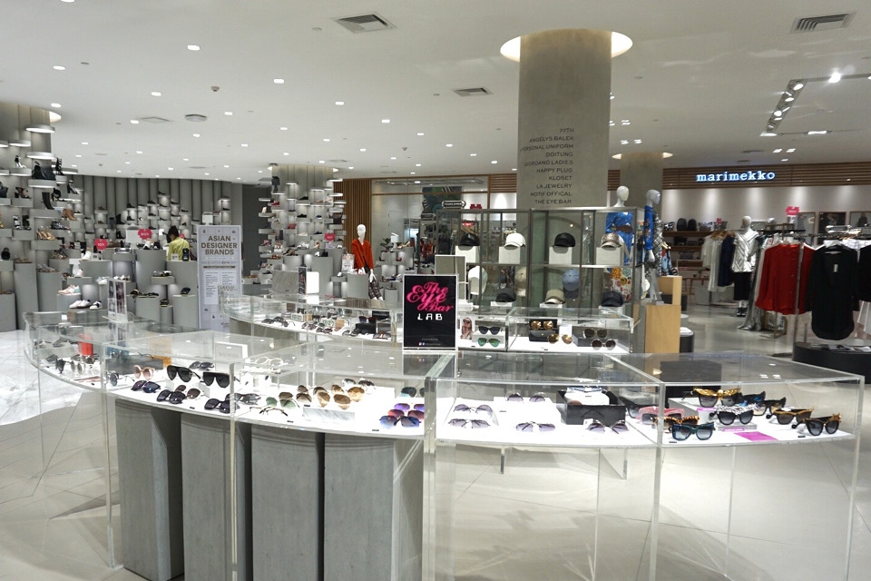 The Eye Bar Lab แบรนด์ดังระดับดีไซเนอร์