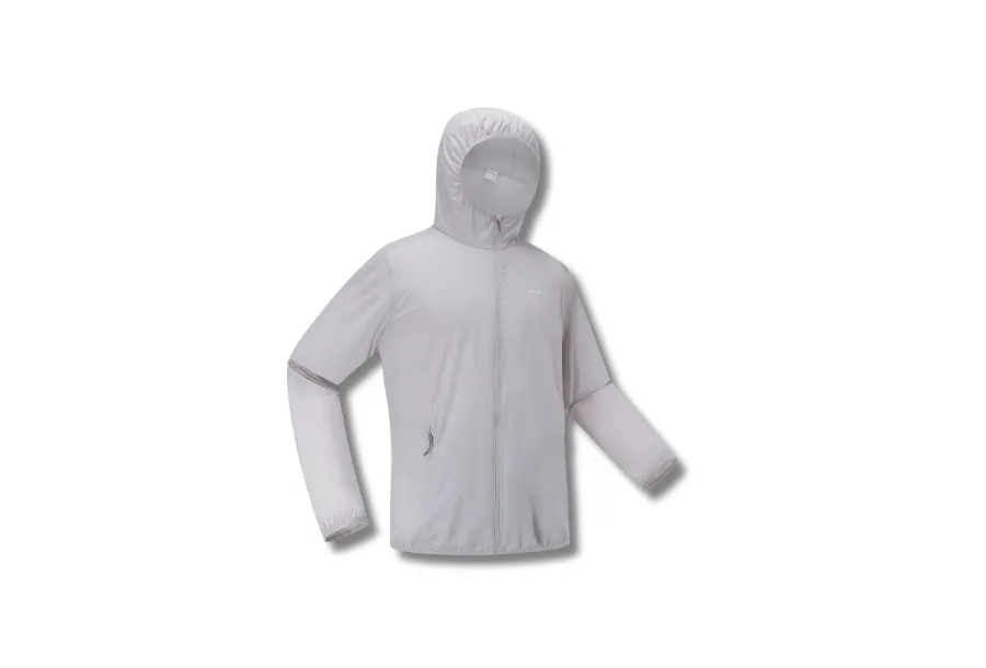 Men Anti UV Helium 100 (550 บาท) จาก DECATHLON
