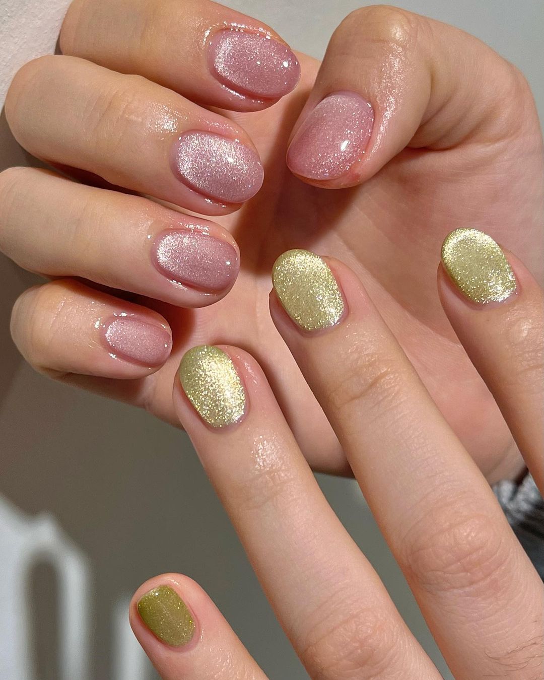 เล็บ สีลูกแก้ว