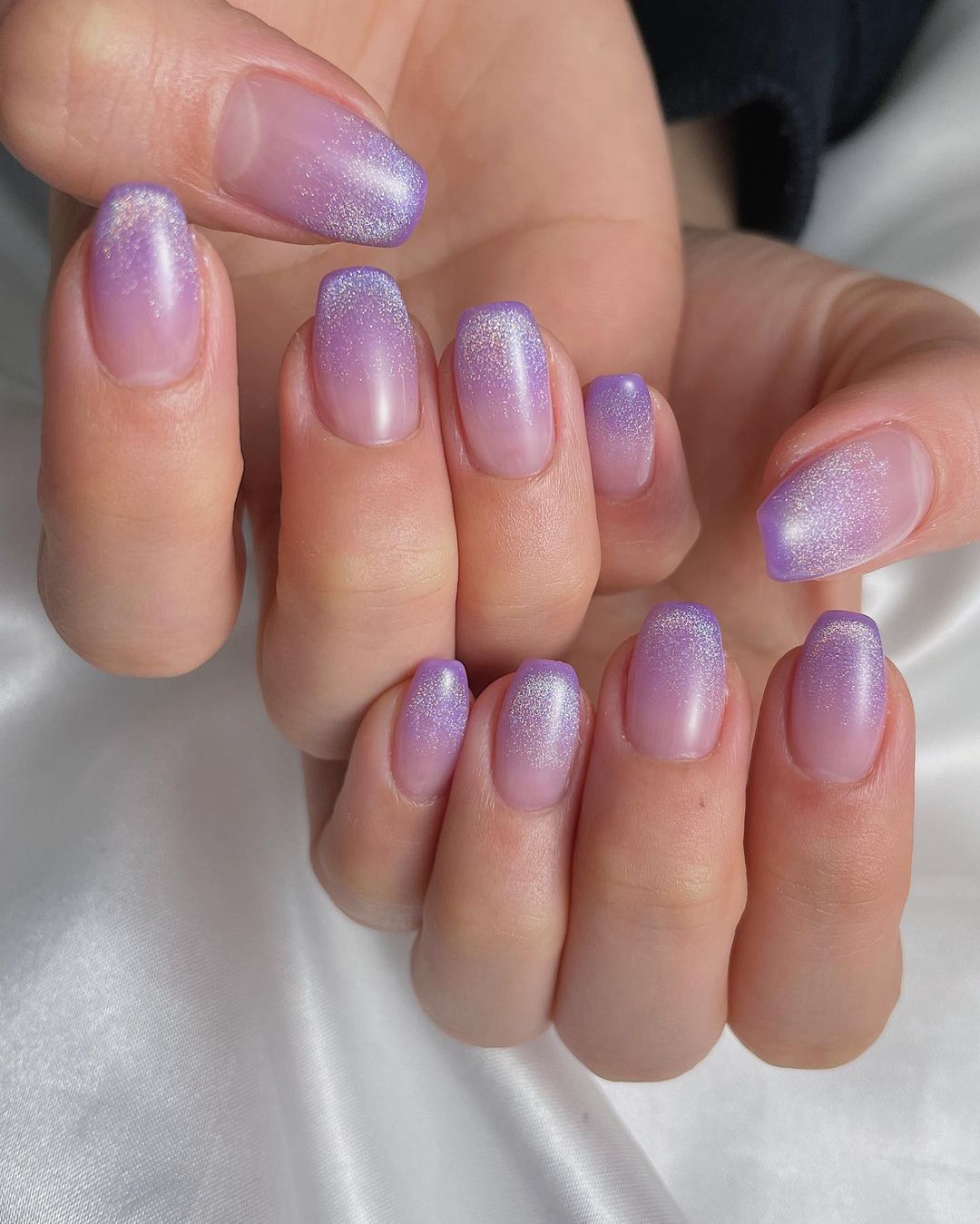 เล็บ สีลูกแก้ว