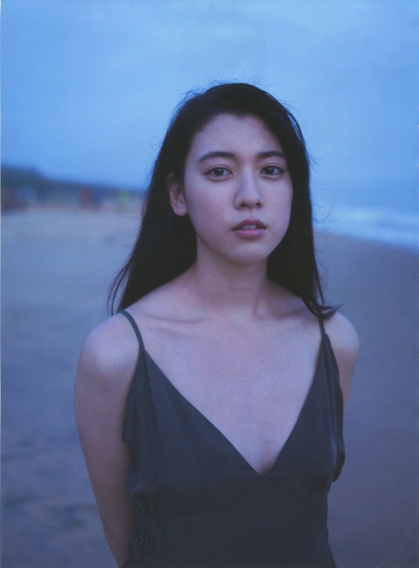 Ayaka Miyoshi, Ayaka Miyoshi ประวัติ, Ayaka Miyoshi ผลงาน, Ayaka Miyoshi ซีรี่ส์, Ayaka Miyoshi หนัง, Ayaka Miyoshi ภาพยนตร์, Ayaka Miyoshi Alice in Borderland, Alice in Borderland cast, Alice in Borderland นักแสดง, Alice in Borderland ผู้หญิง, Alice in Borderland นางเอก, Alice in Borderland ผู้หญิงผมสั้น, อายากะ มิโยชิ, อยากะ มิโยชิ, หมออัน alice in borderland, หมออัน