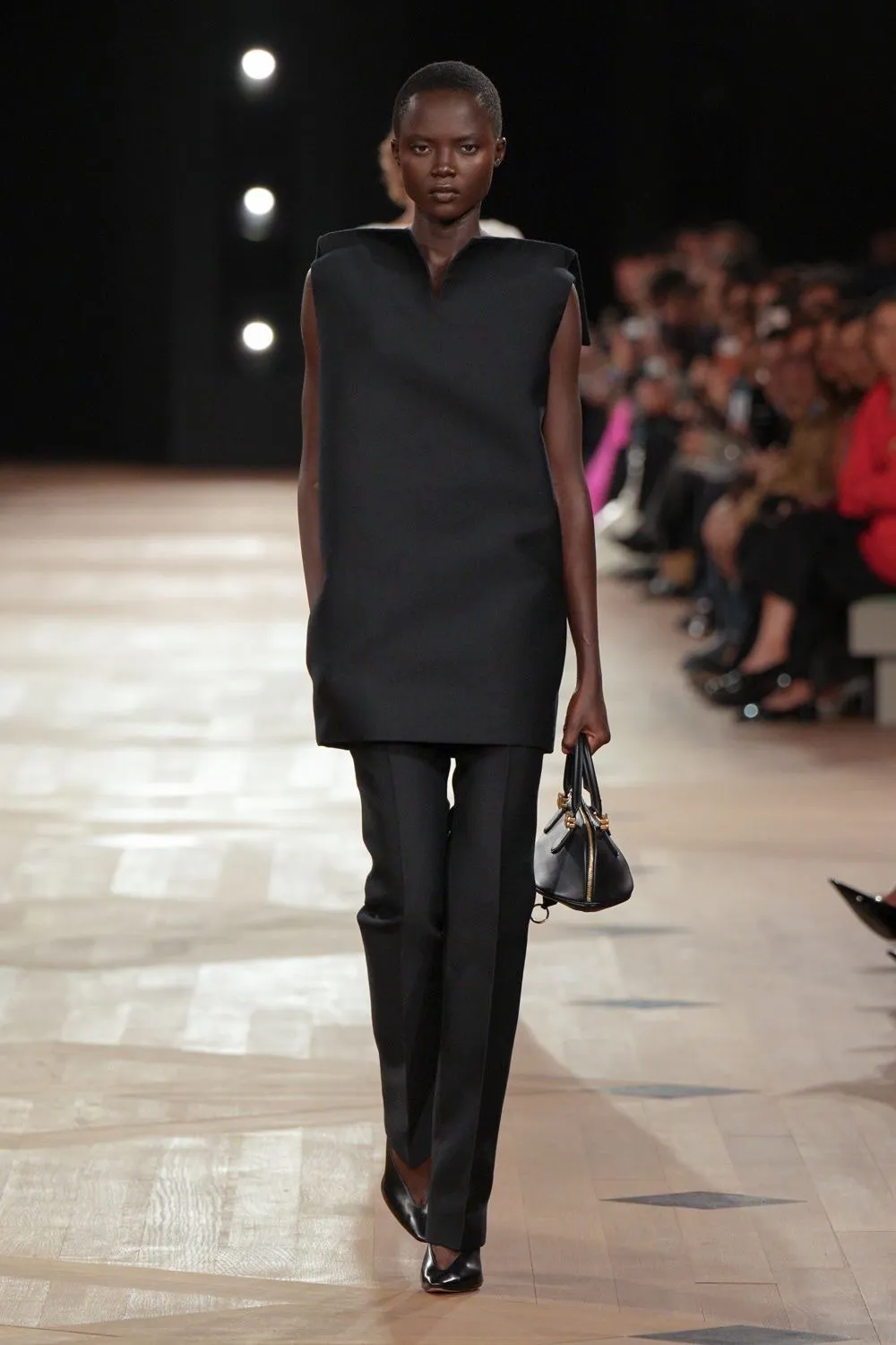 รันเวย์โชว์ Balenciaga