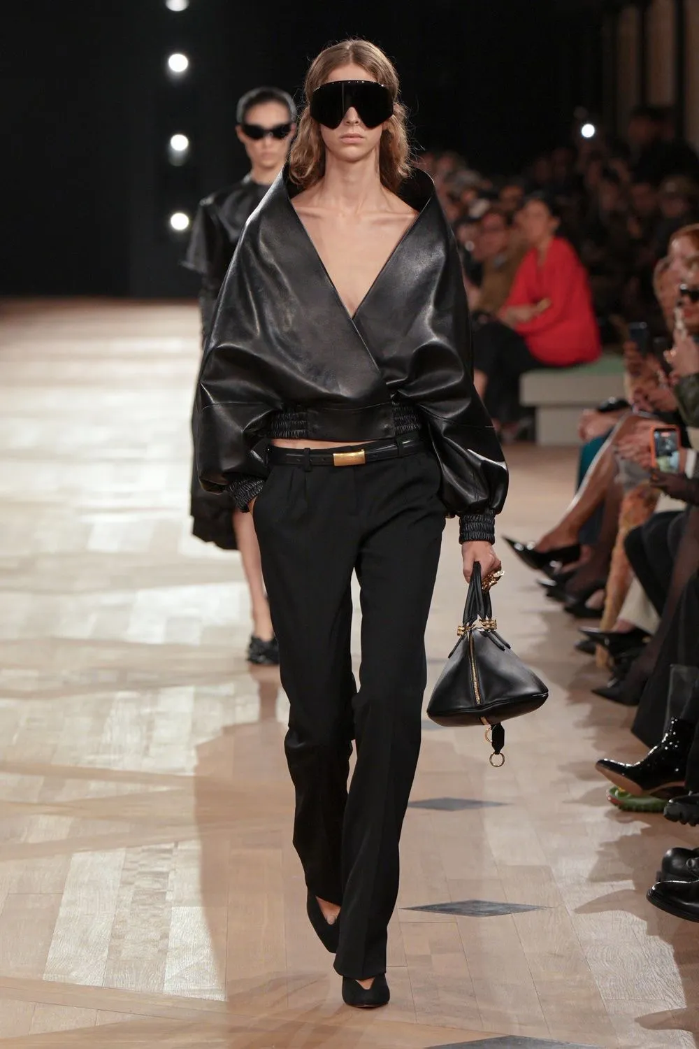 รันเวย์โชว์ Balenciaga