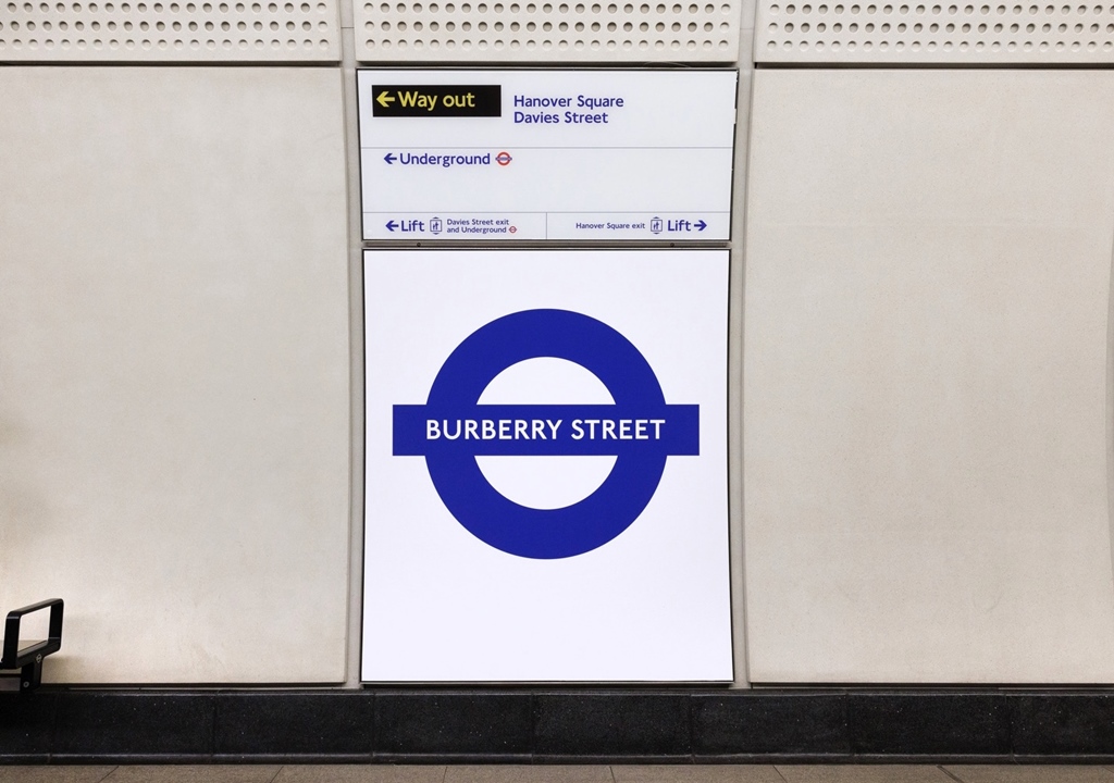 Burberry, Burberry Street, Burberry Street Station, Burberry London, Burberry กระเป๋า, Burberry ราคา