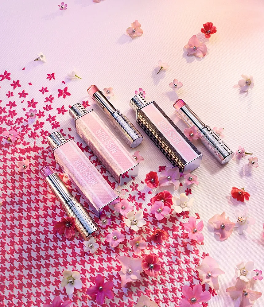 Mini Miss: Blooming Bouquet, Miss Dior Eau De Parfum และ Parfum จาก DIOR BEAUTY