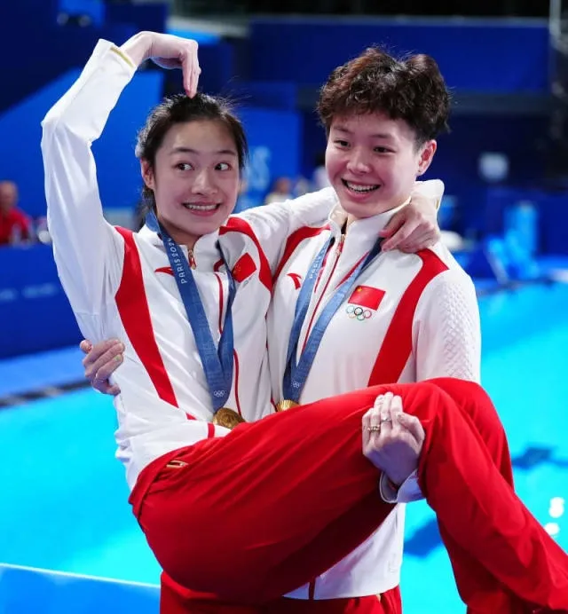 คู่จิ้น, กระโดดน้ำโอลิมปิก, กระโดดน้ำ, สาววาย, olympics, paris 2024, โอลิมปิก 2024