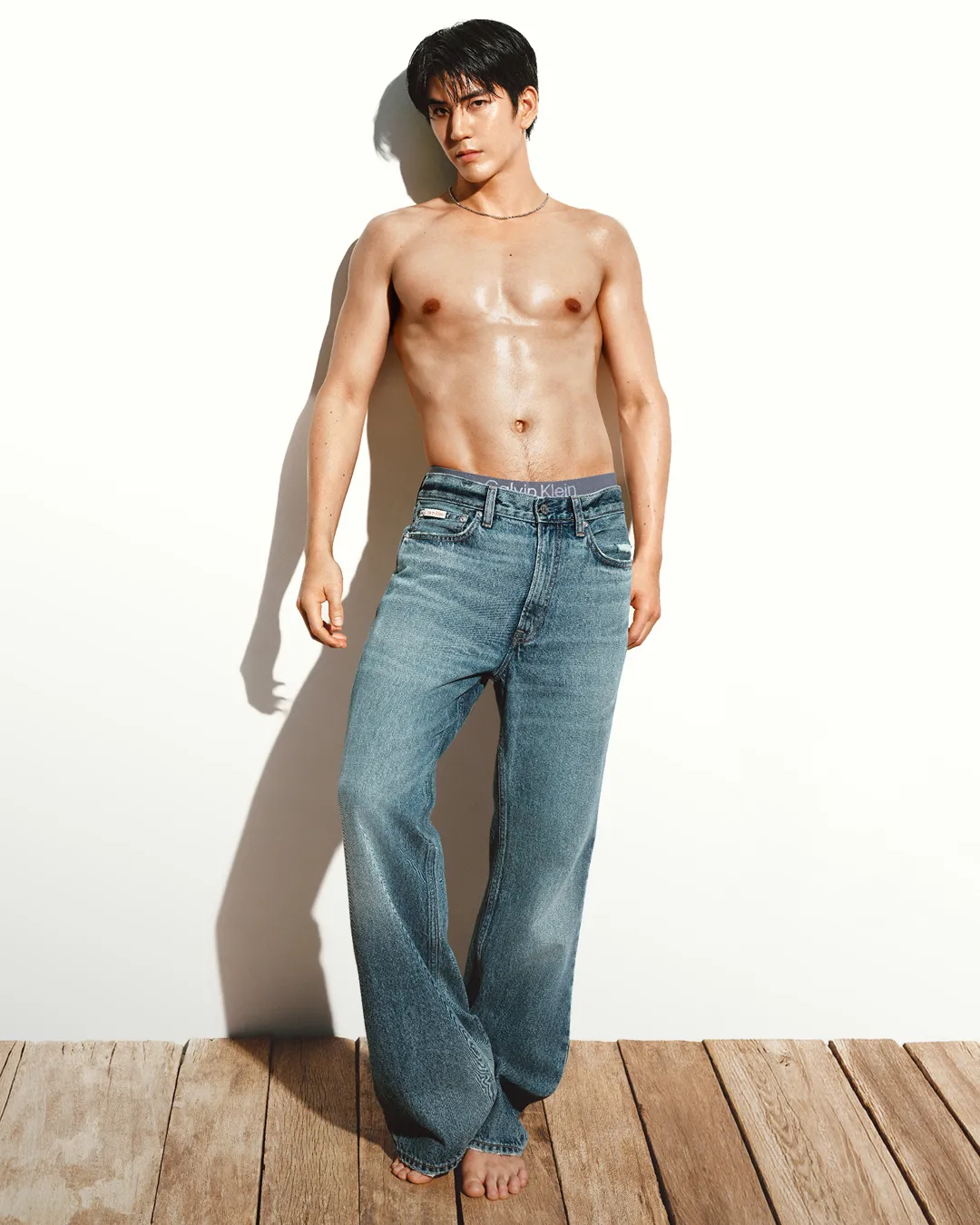 ซี ทวินันท์ บนแคมเปญฤดูใบไม้ร่วง 2026 ของ Calvin Klein