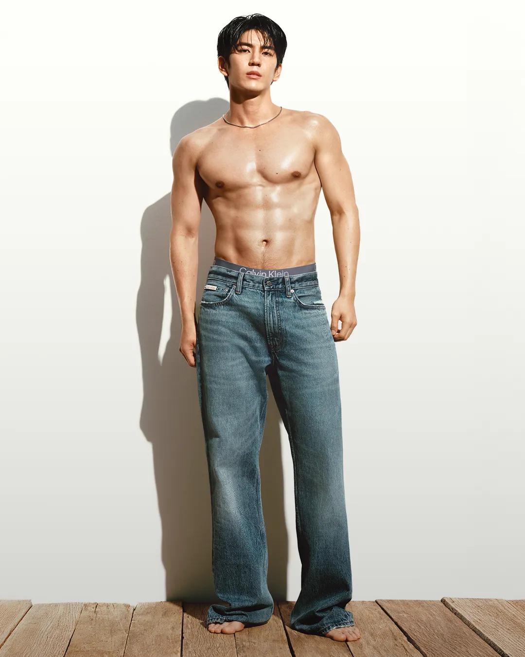 ซี ทวินันท์ บนแคมเปญฤดูใบไม้ร่วง 2026 ของ Calvin Klein