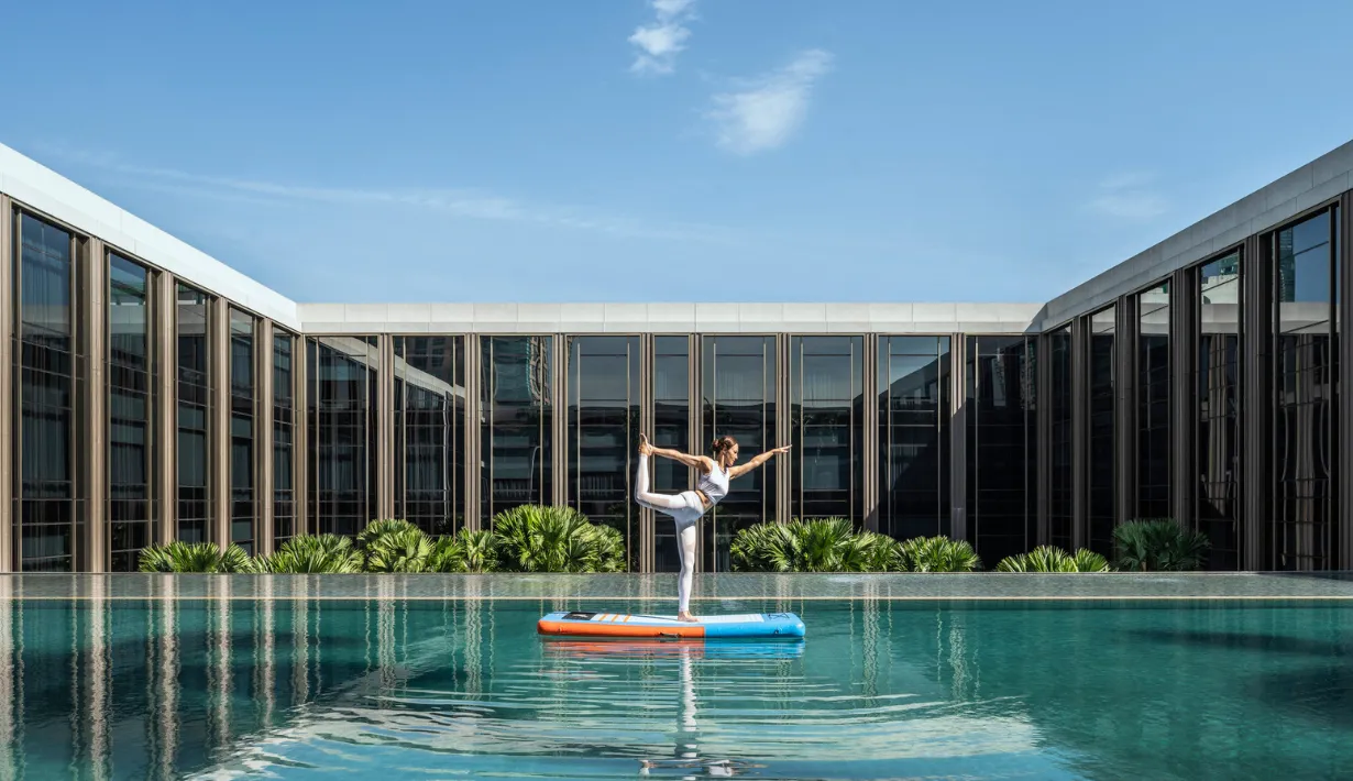 Floting yoga at four seosons bangkok hotel