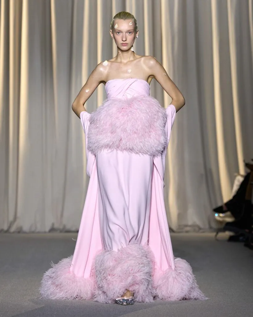 Giambattista Valli Couture fall winter 2024 beauty looks