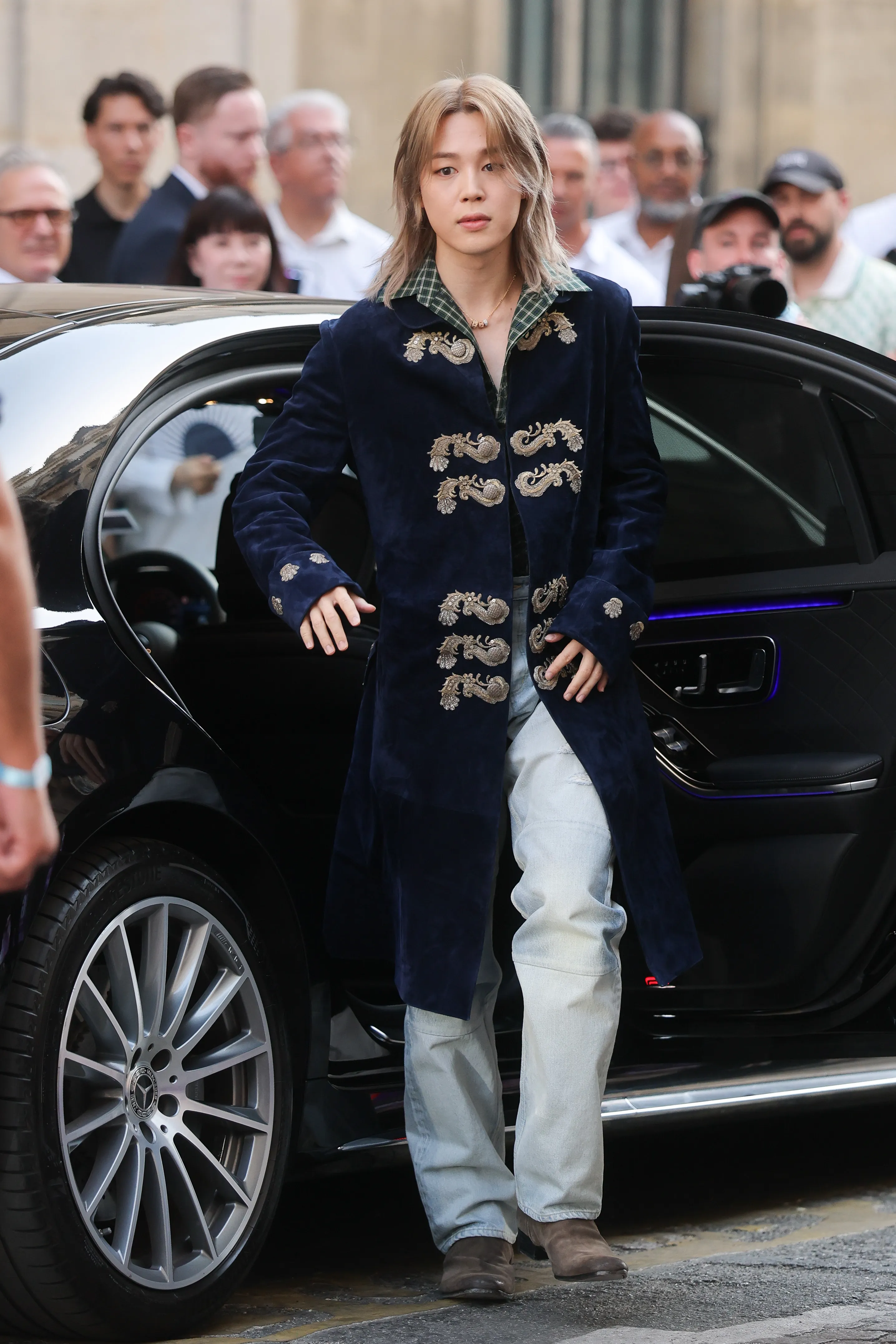 'JIMIN' แบรนด์แอมบาสเดอร์ระดับโลกของ Dior ในโชว์คอลเล็กชั่นเสื้อผ้าบุรุษ ฤดูใบไม้ผลิ/ฤดูร้อน 2027