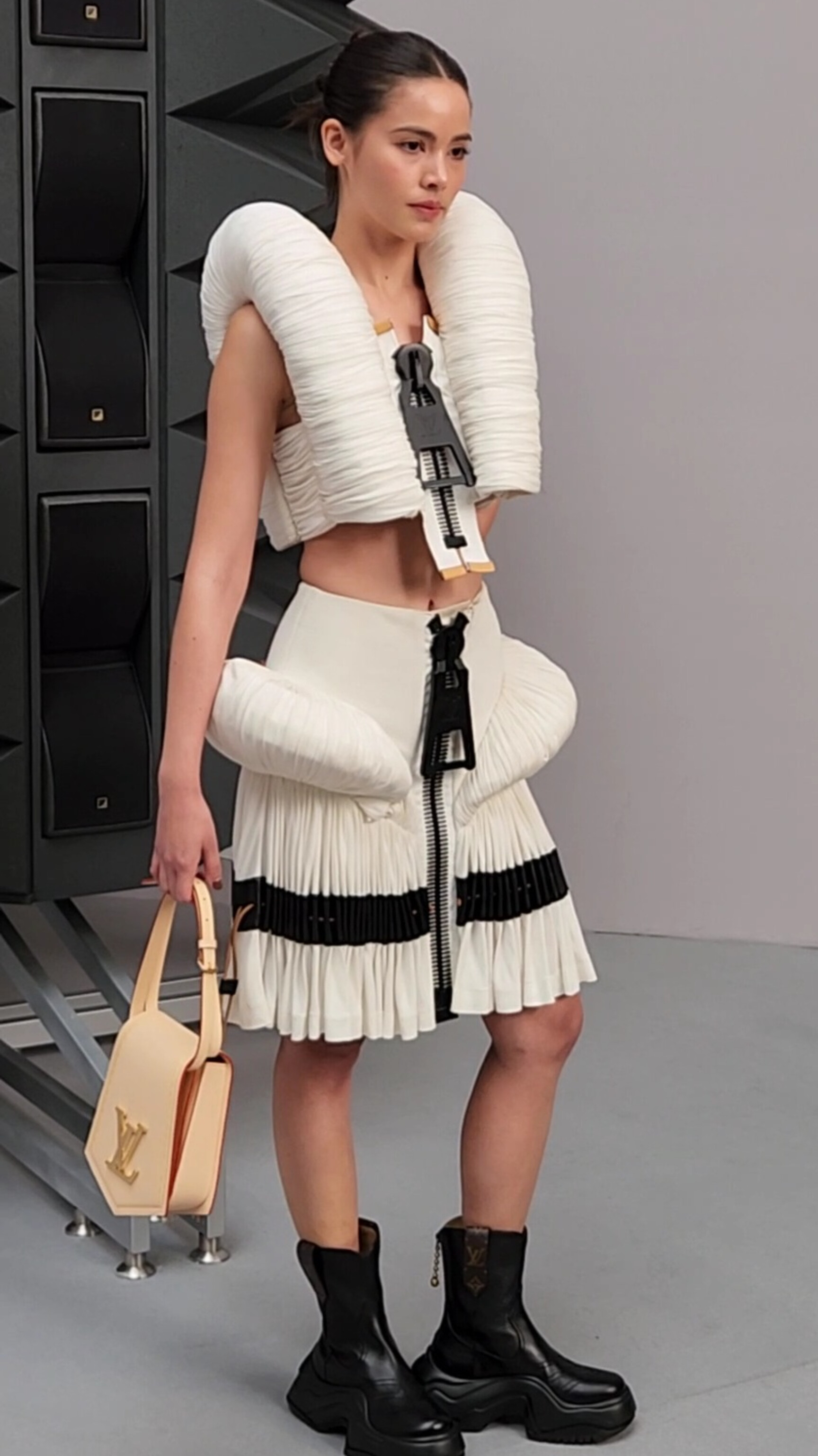 ญาญ่า Louis Vuitton
