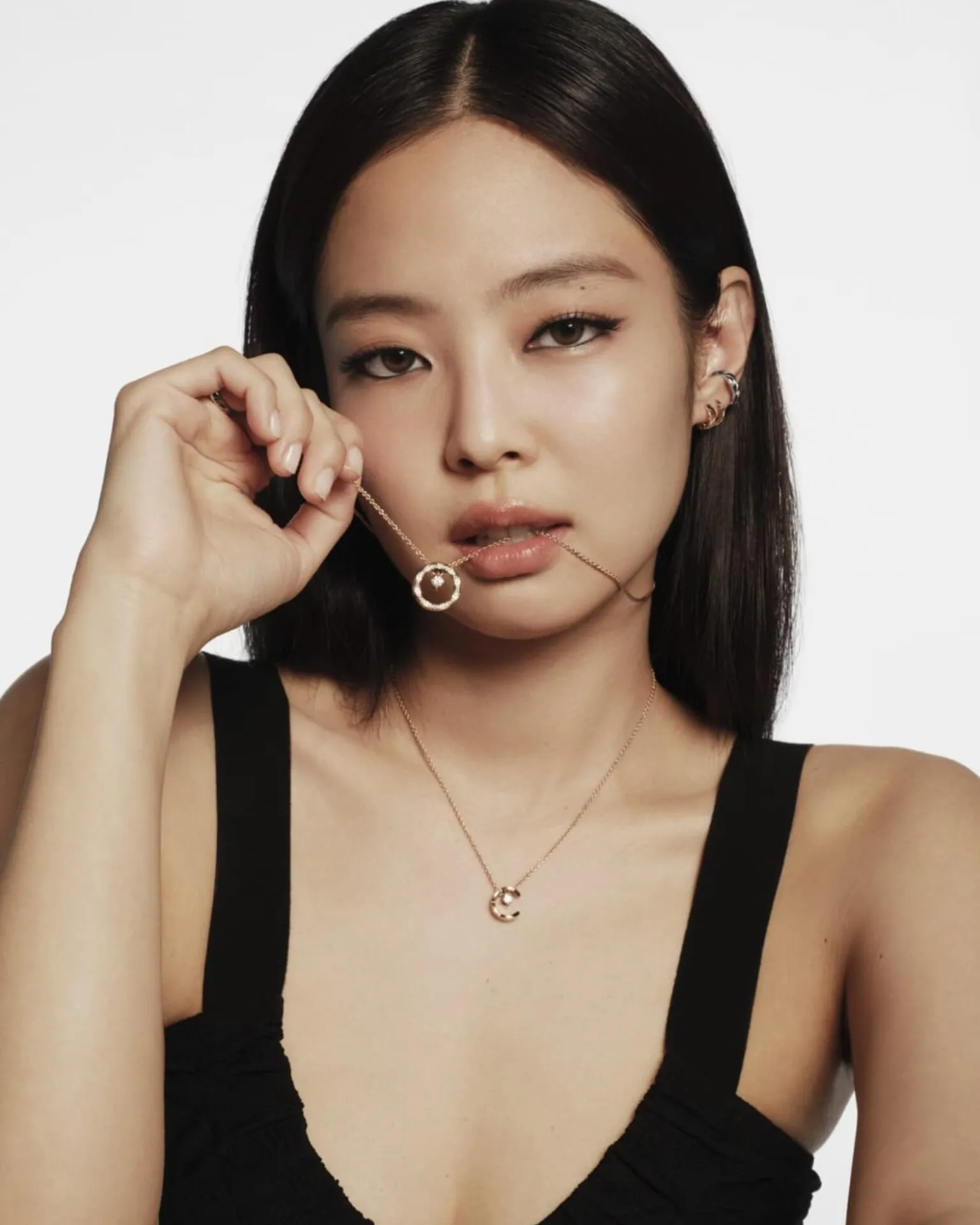 JENNIE CHANEL COCO CRUSH