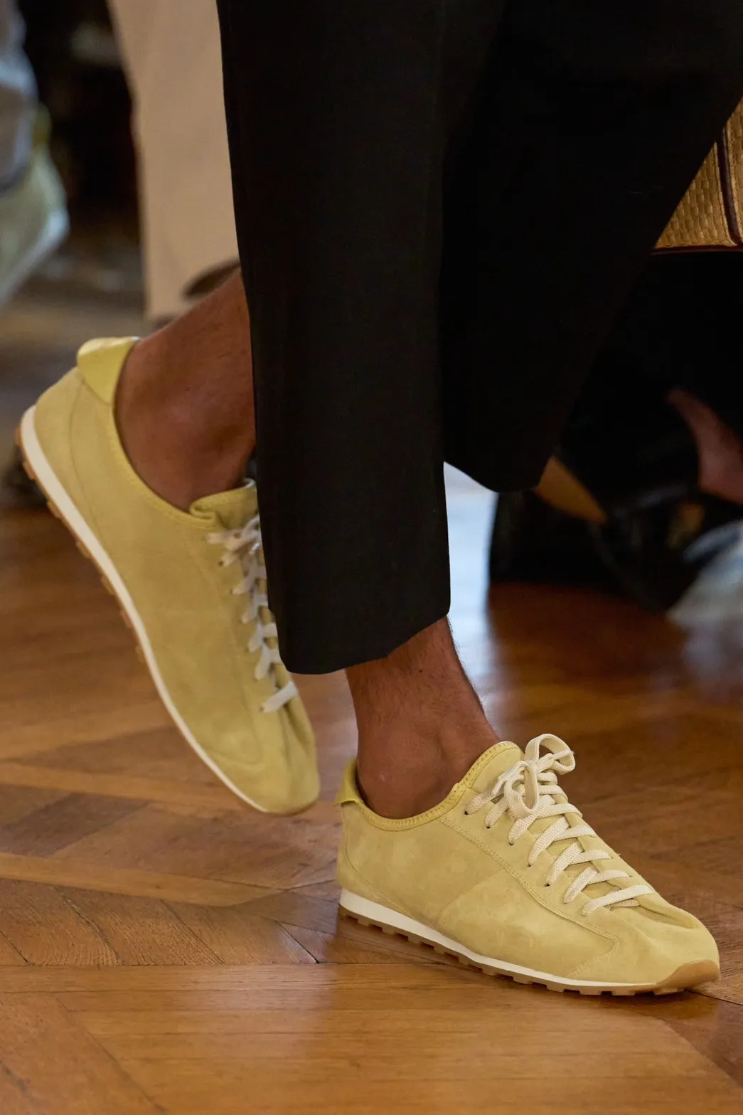 Jacquemus คอลเล็กชั่นฤดูใบไม้ผลิ/ฤดูร้อน 2025 กับรองเท้าพื้น Waffle