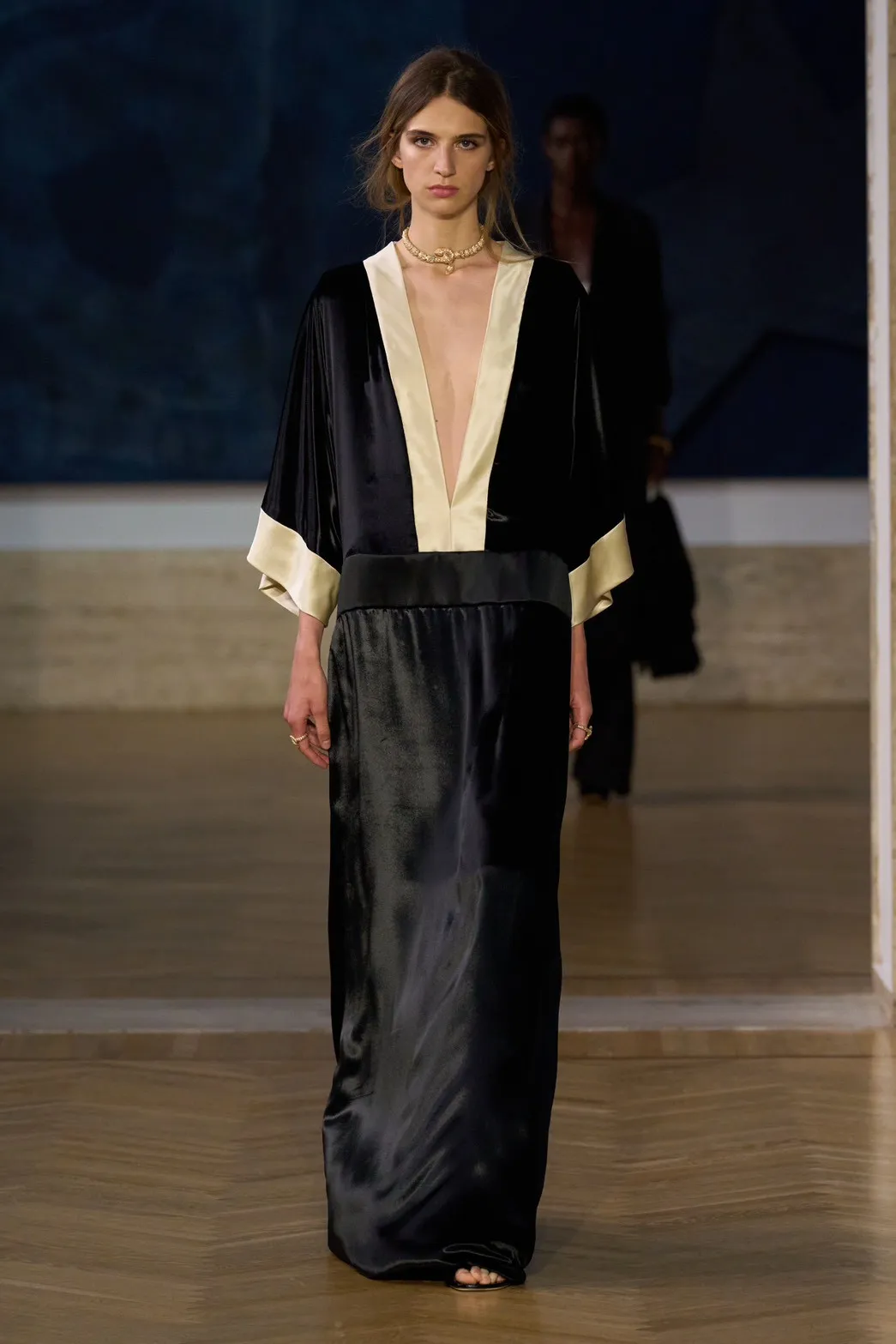 Gallery 16