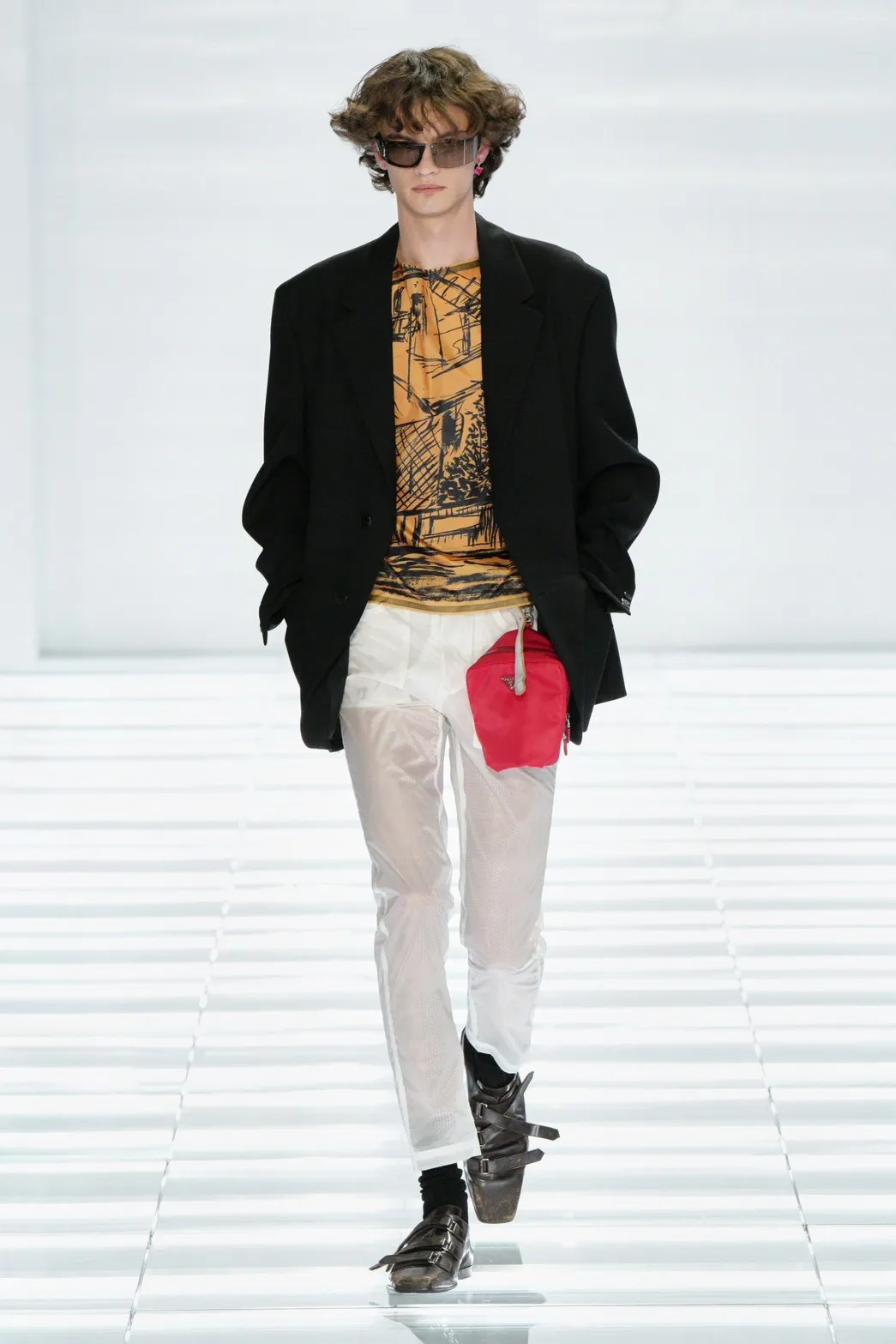 Gallery 32