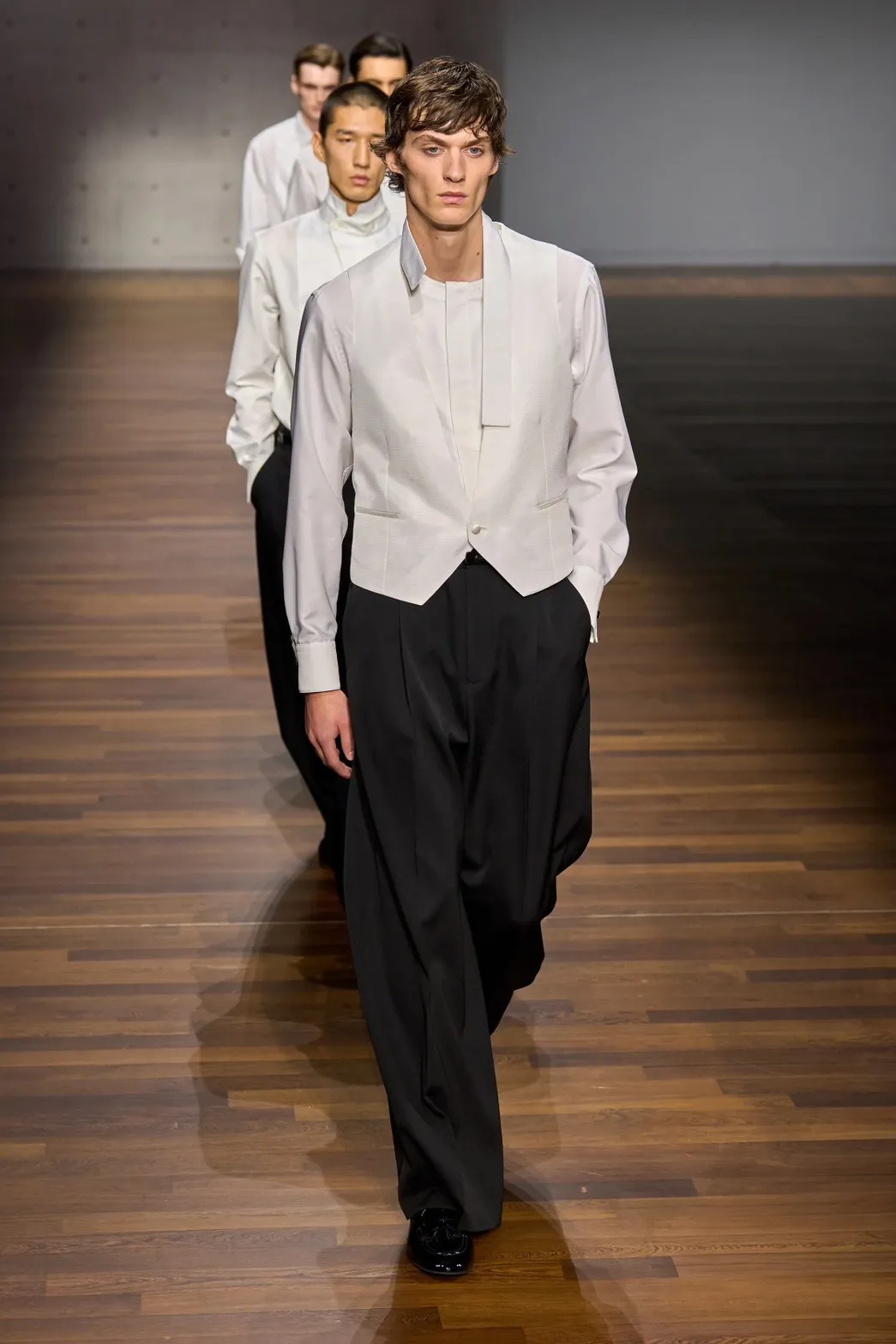Gallery 100