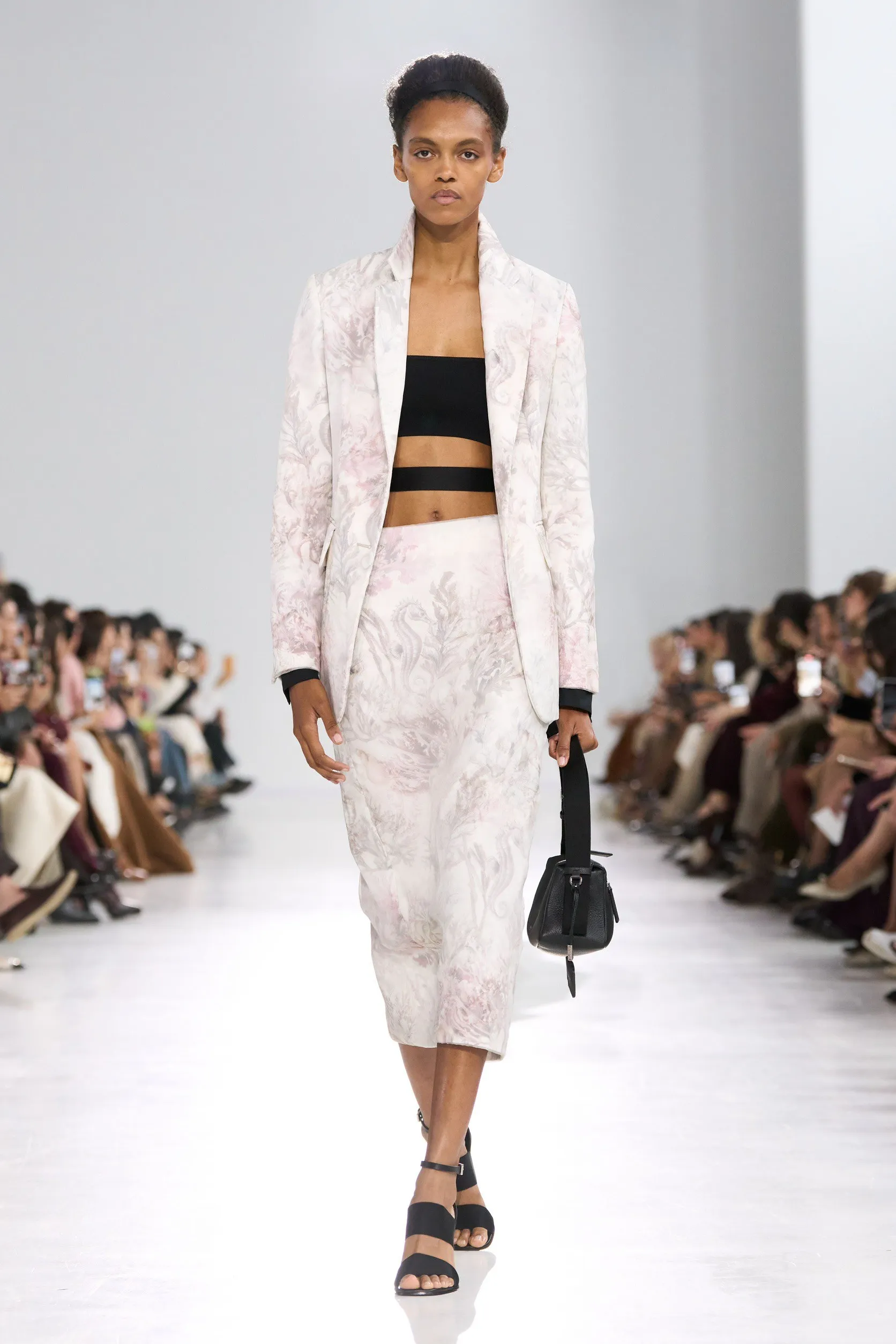 Gallery 27