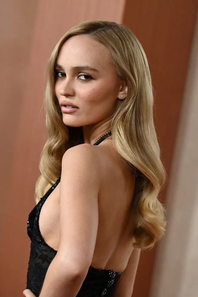 Lily Rose Depp oscars 2025