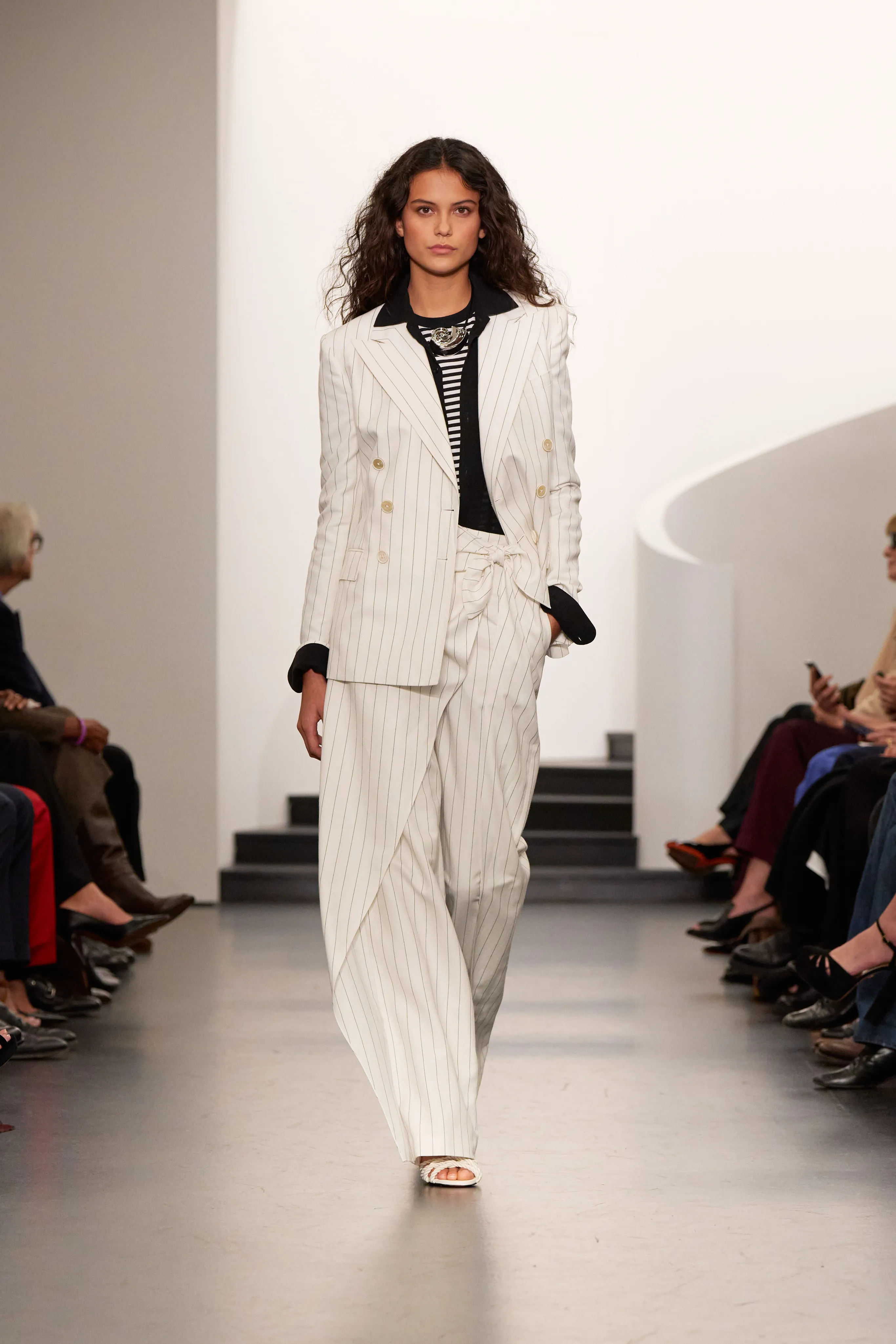 Gallery 10