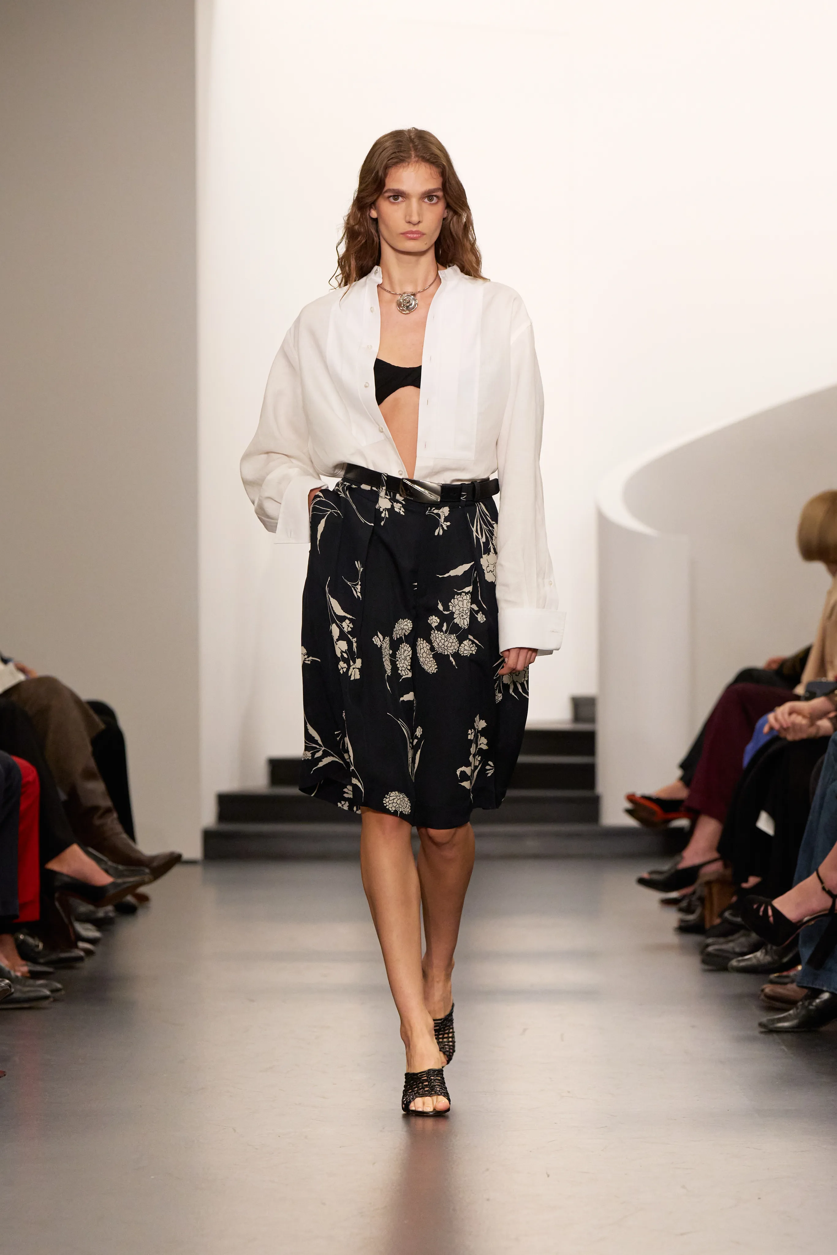 Gallery 32