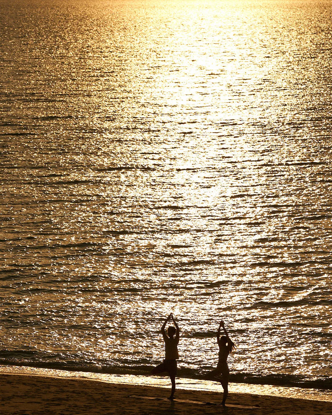 PAÑPURI WELLNESS HARBOR sunrise yoga at the beach 