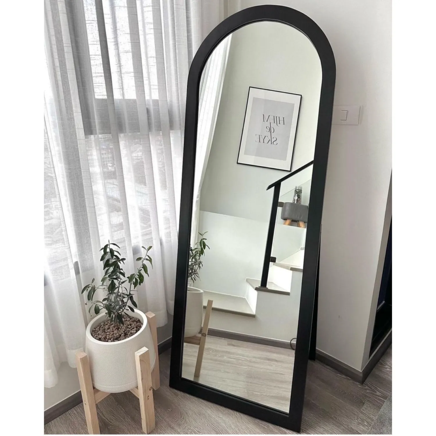 Pine Wood Mirror (ราคา 4,590 บาท) จาก Mirror Décor