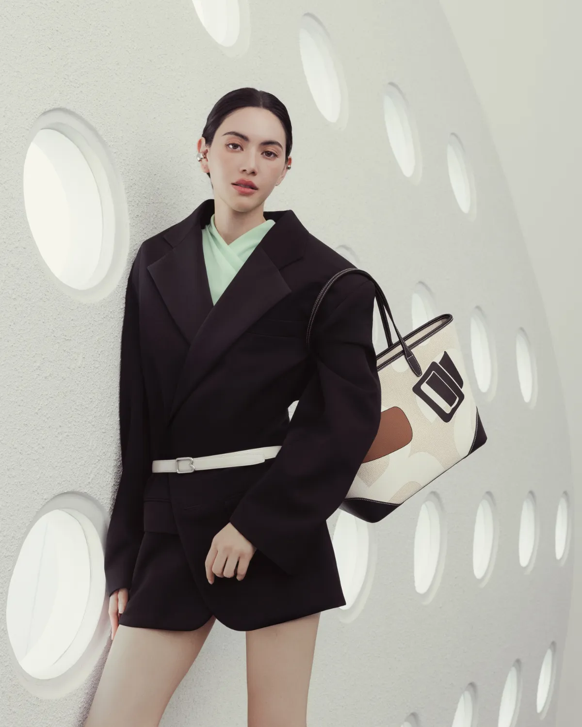 ใหม่ ดาวิกา ขึ้นแคมเปญเปิดตัว Rally x BOYY Buckle Up! Tote