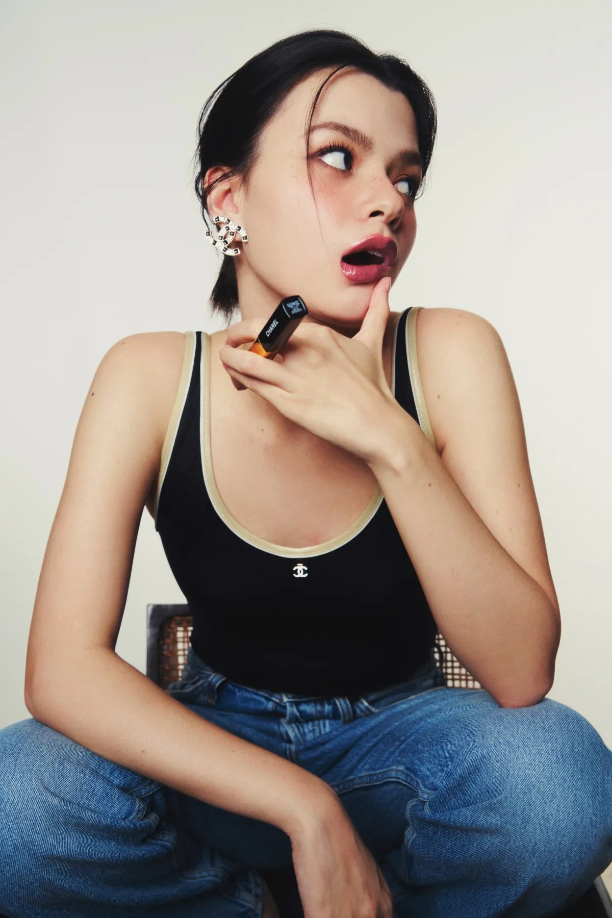 เบ็คกี้-รีเบคก้า กับลิปสติก LE ROUGE DUO สี 182 Light Brown จาก CHANEL 