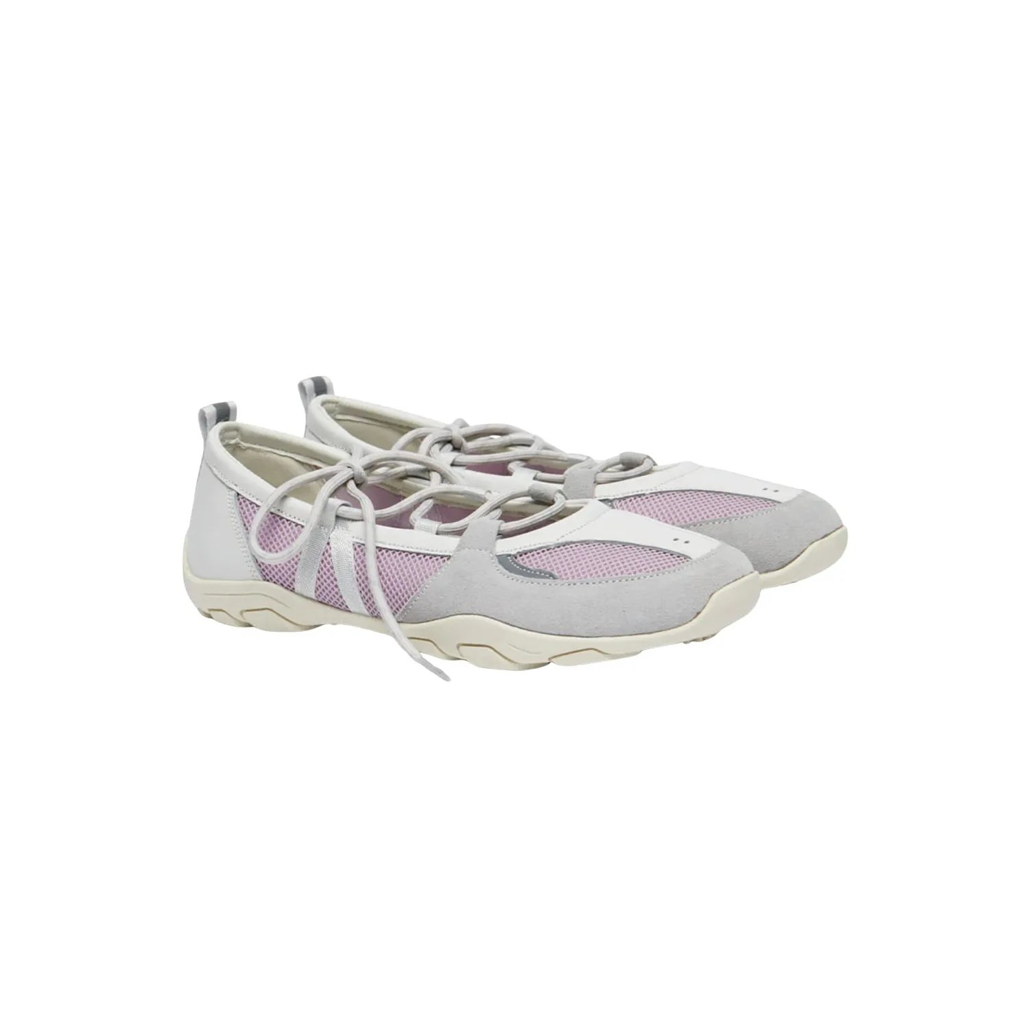 Nicole Weaving Laceup Sneakers (ราคา 3,790 บาท) จาก Rockfish Weatherwear