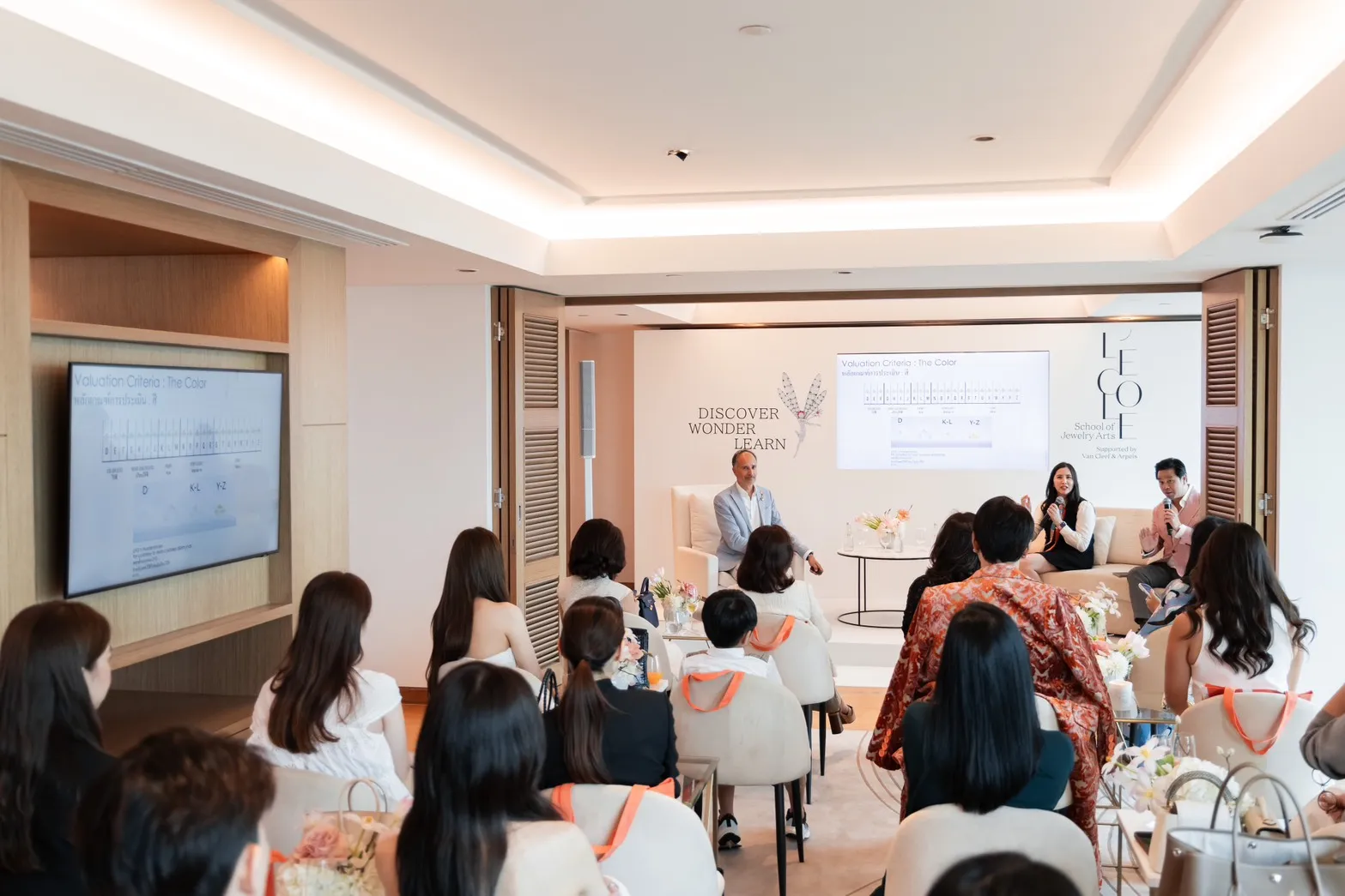 ผู้เชี่ยวชาญแห่งโรงเรียนอัญมณี L’ÉCOLE, School of Jewelry Arts