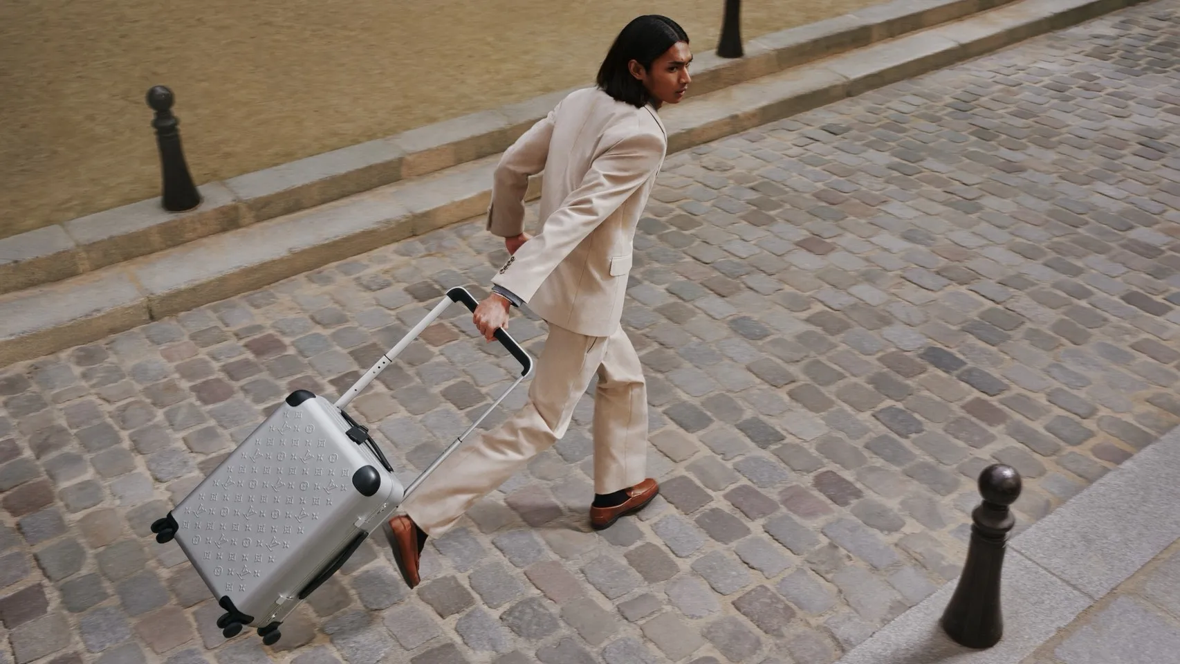 Louis Vuitton Horizon Aluminum - Marc Newson