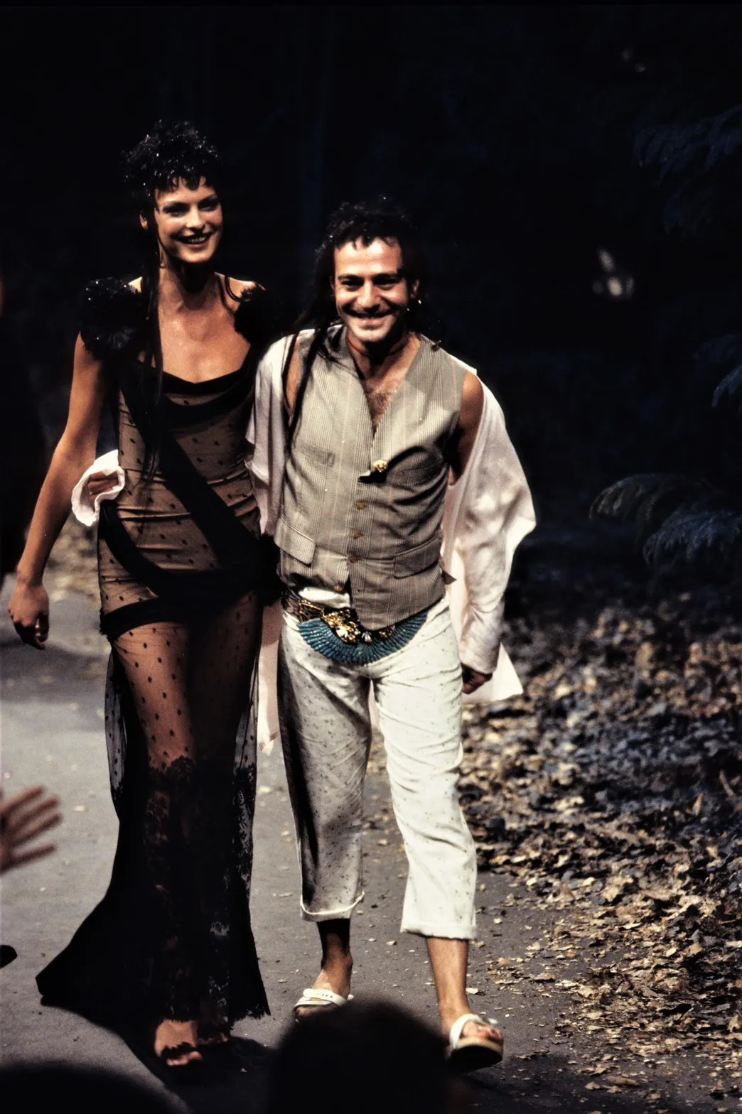 Givenchy คอลเล็กชั่น ฤดูใบไม้ร่วง/ฤดูหนาว 1996 