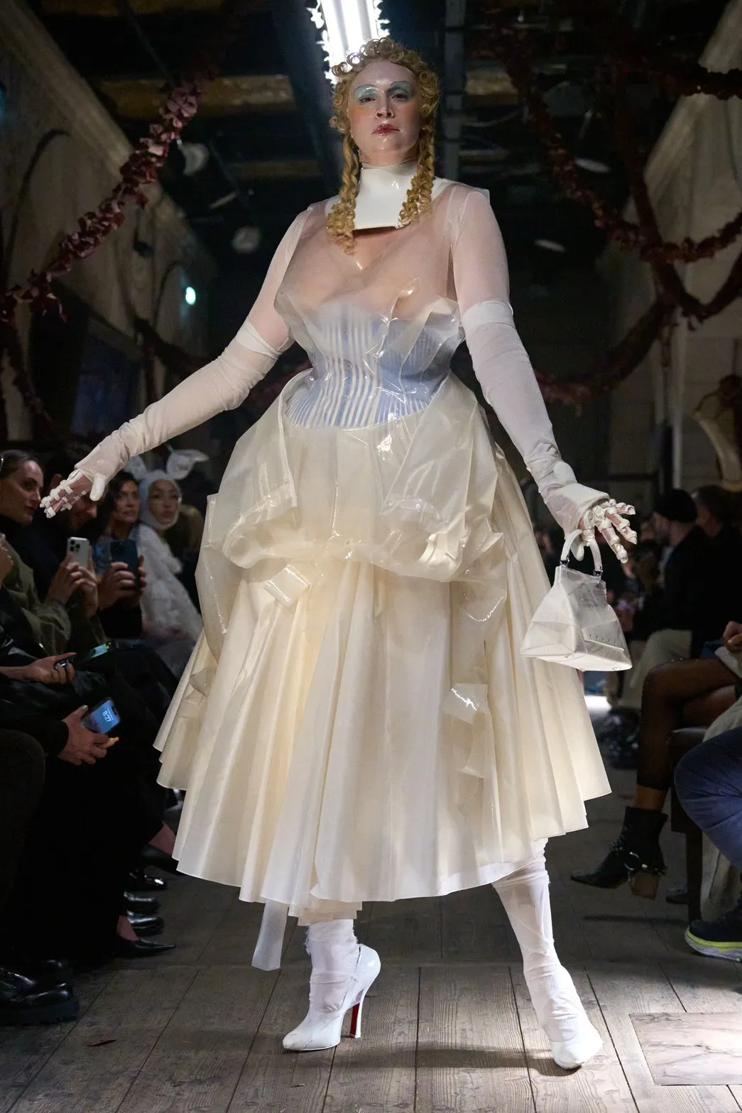 Maison Margiela Artisanal คอลเล็กชั่นโอตกูตูร์ ฤดูใบไม้ผลิ/ฤดูร้อน 2024