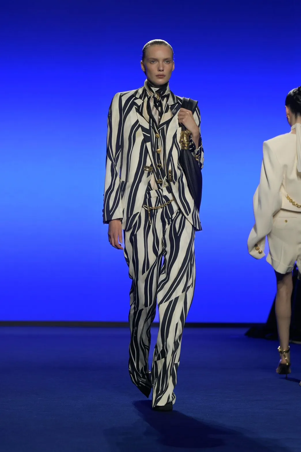 Schiaparelli คอลเล็กชั่นฤดูใบไม้ผลิ/ฤดูร้อน 2025