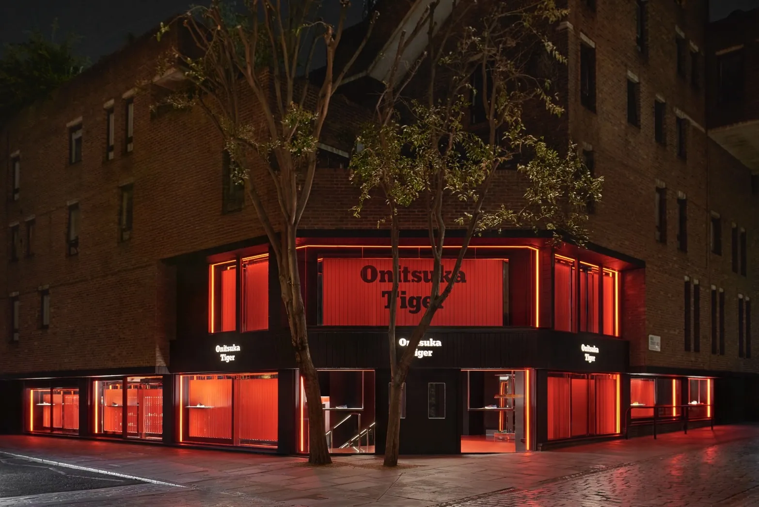 Onitsuka Tiger เปิด Red Concept Store  London