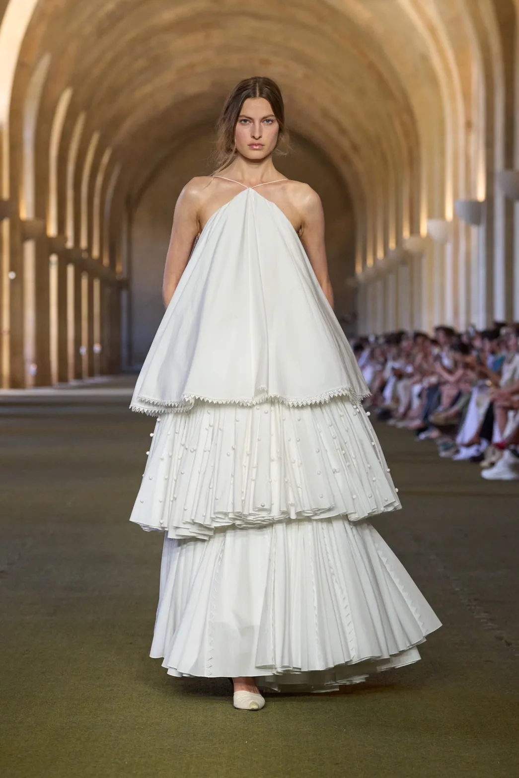 นางเเบบบนรันเวย์ Jacquemus Fall 2025 ‘Le Paysan’