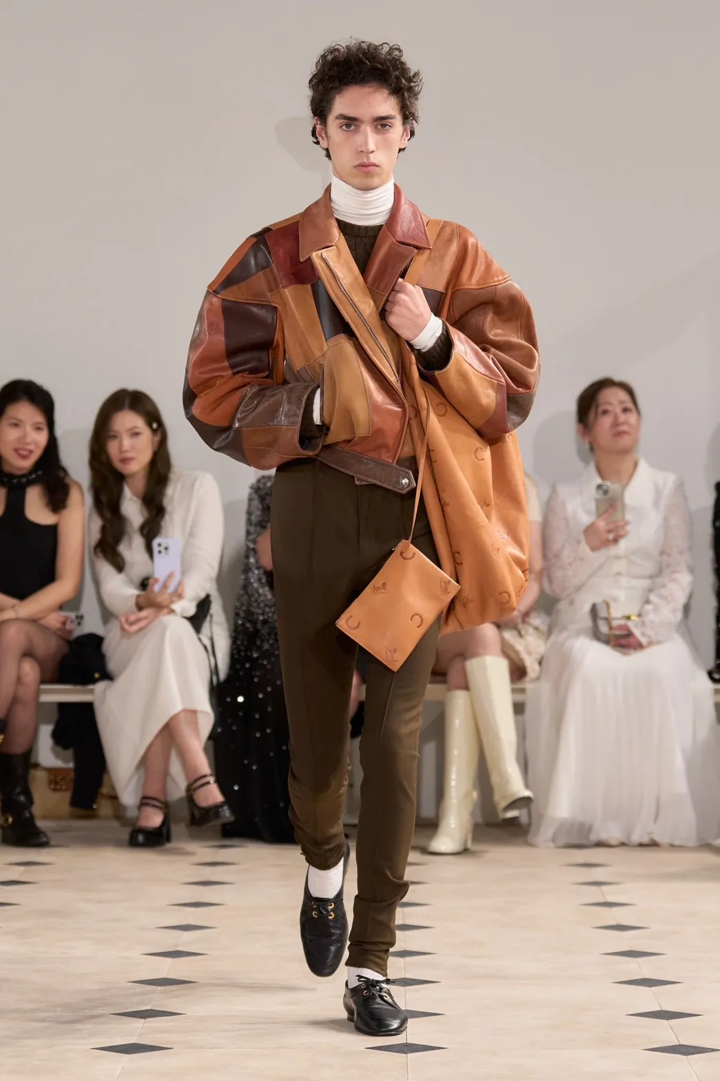 Gallery 25