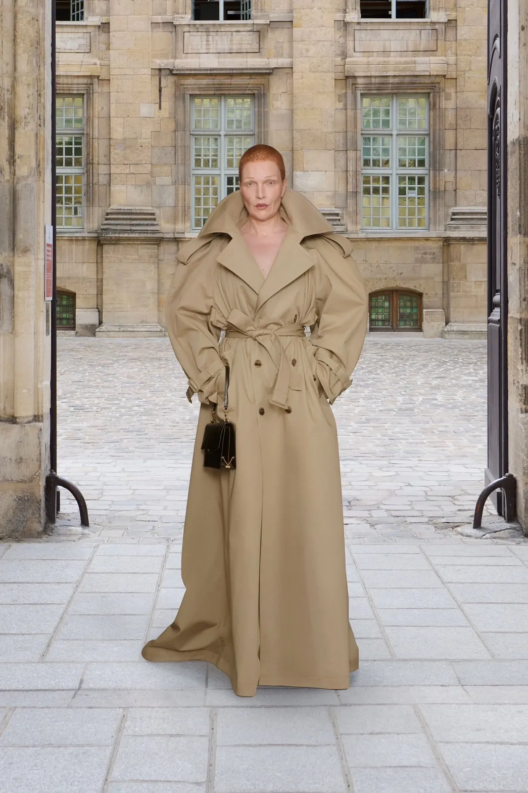 คอลเล็กชั่นโอตกูตูร์ครั้งที่ 54 ของ Balenciaga