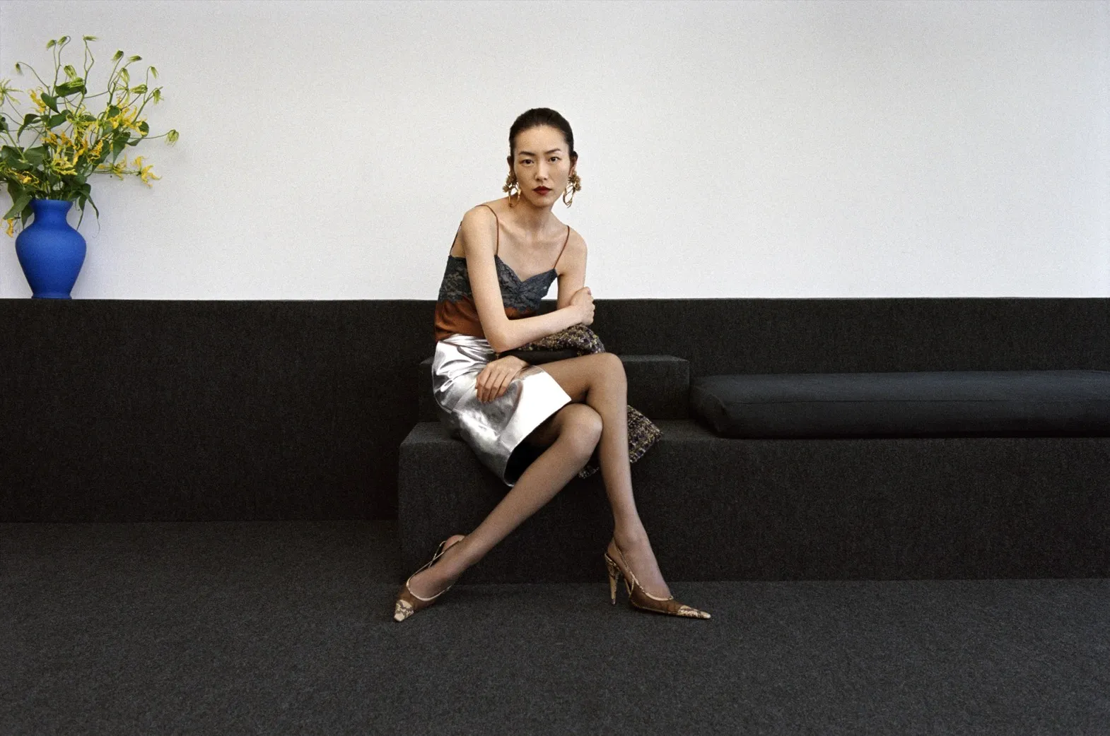 'Liu Wen' บนแคมเปญฤดูใบไม้ร่วง 2026 ของ Saint Laurent โดย 'Anthony Vaccarello'