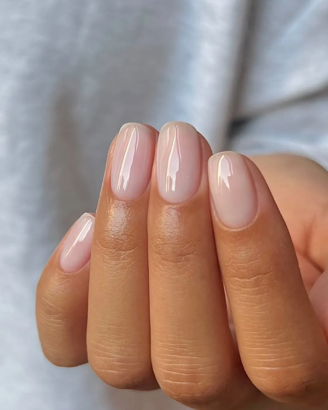 Milky Nails 