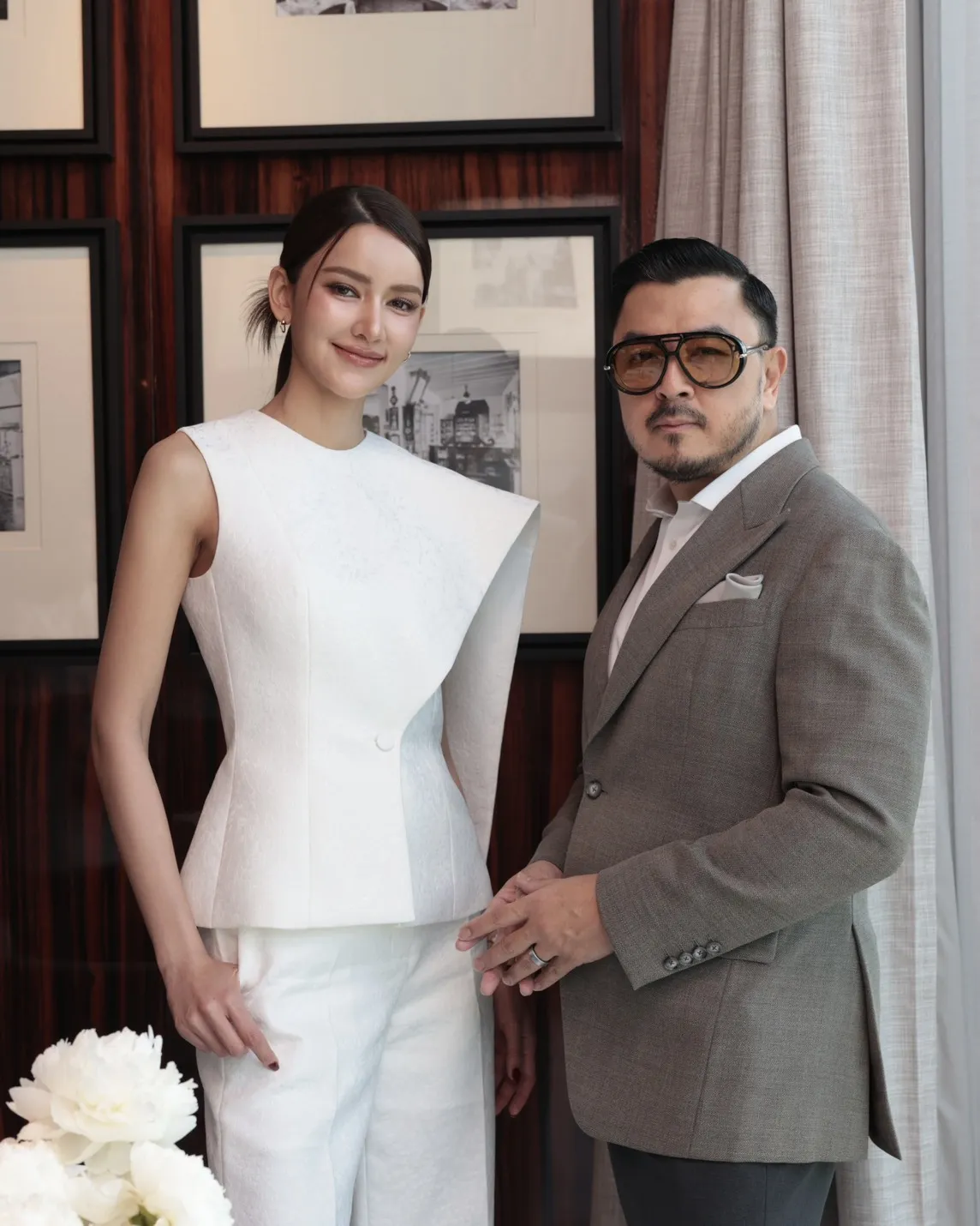 หมู อาซาว่า White ASAVA x The Ritz-Carlton, Bangkok