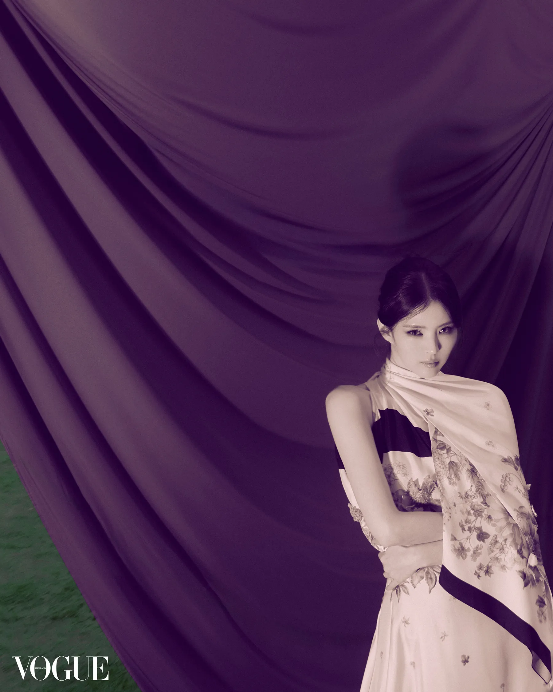 Han So-hee ในโททัลลุค Dior บนปก Vogue