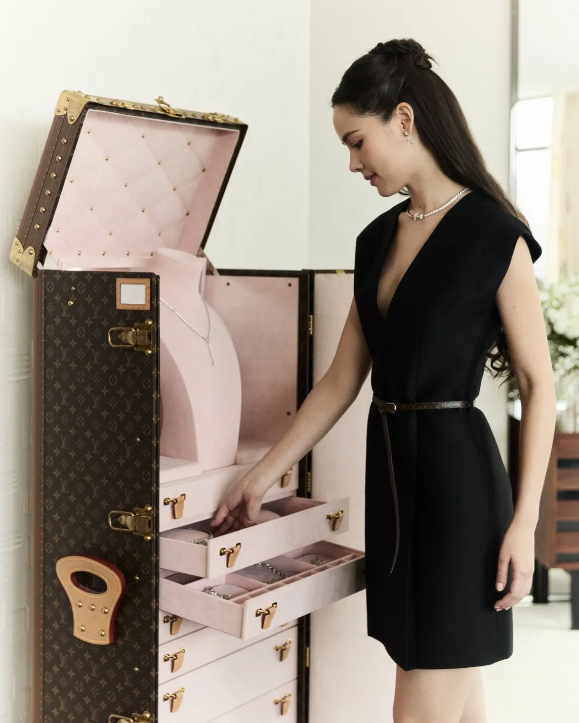 งานแต่งญาญ่า จิวเวลรี Louis Vuitton