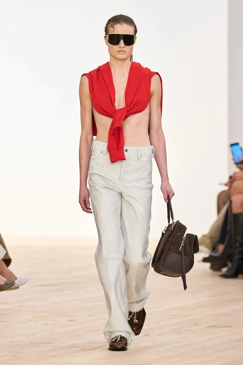 นางเเบบ LOEWE SS26