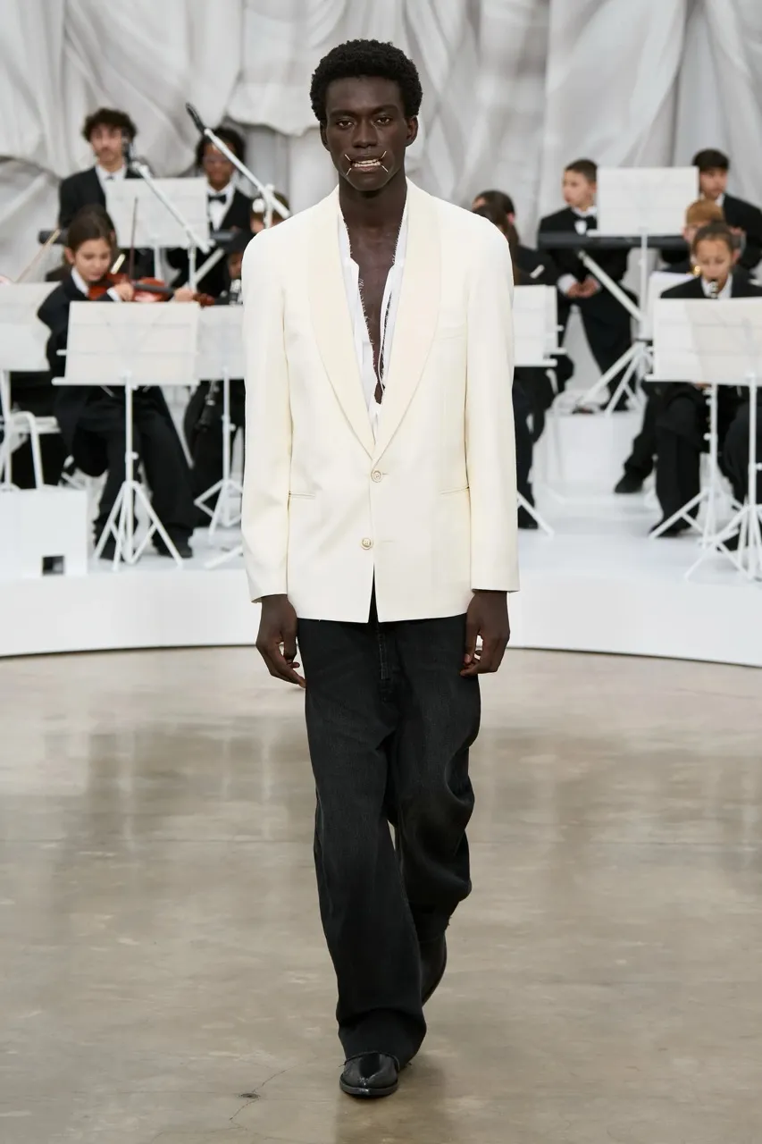 นางเเบบ Maison Margiela รันเวย์