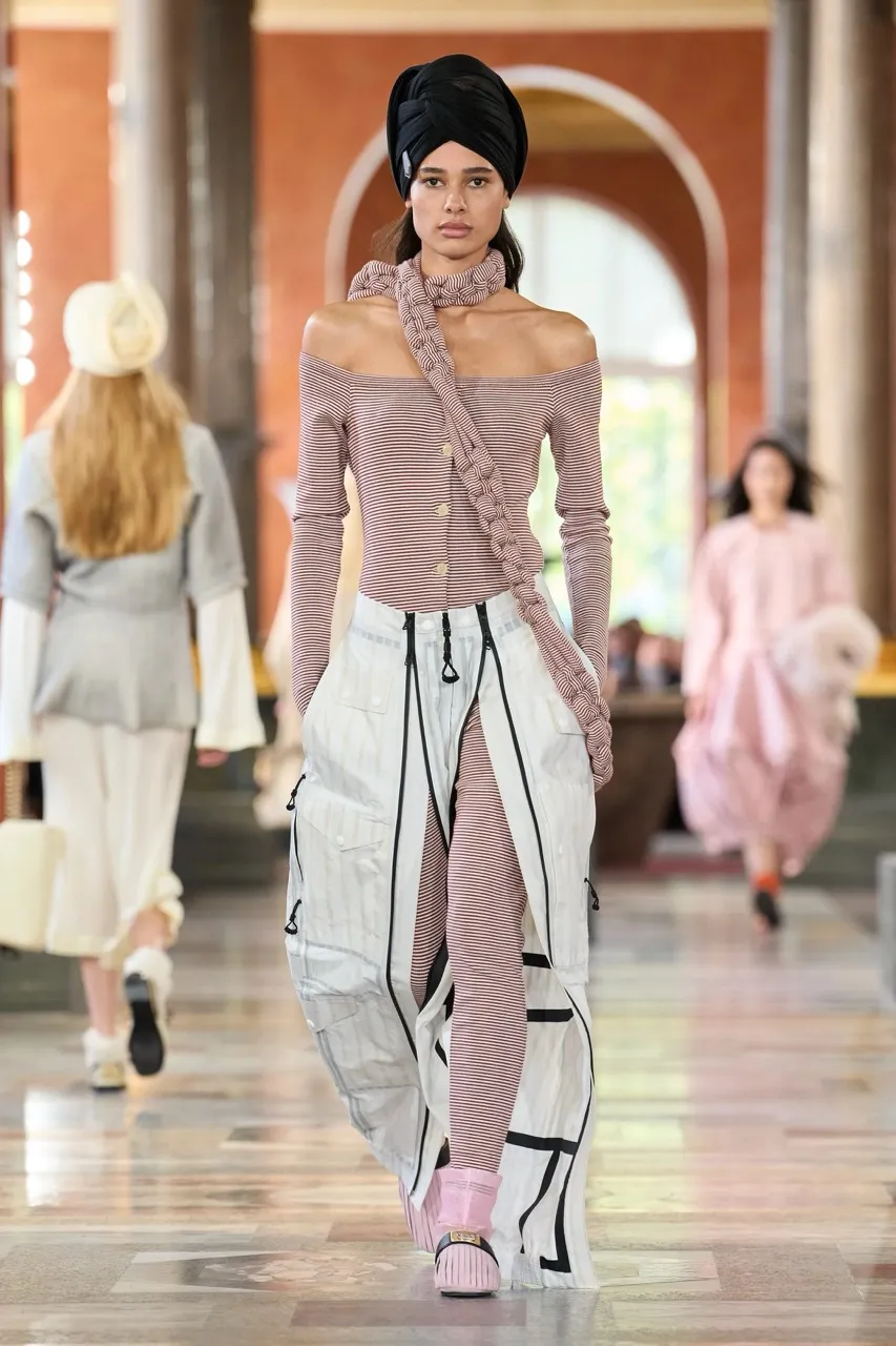 Gallery 12