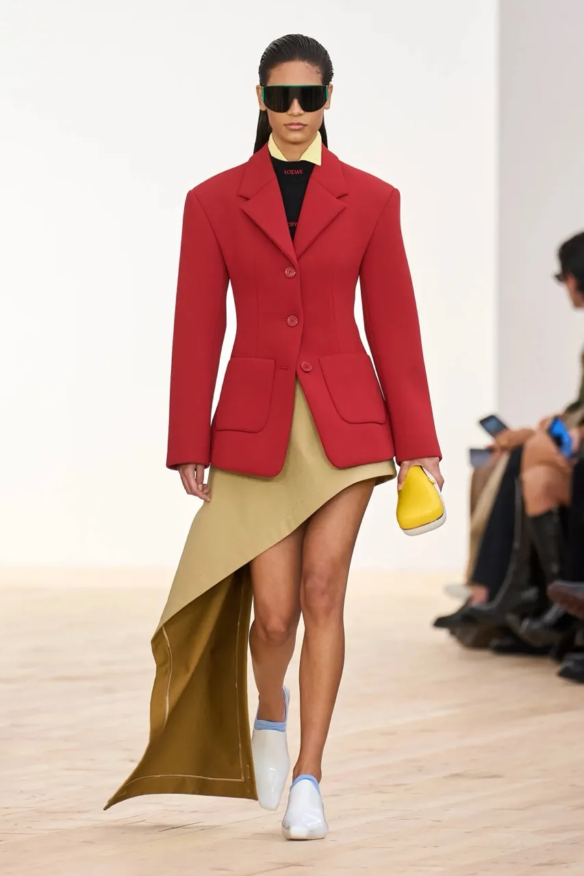 นางเเบบ LOEWE SS26