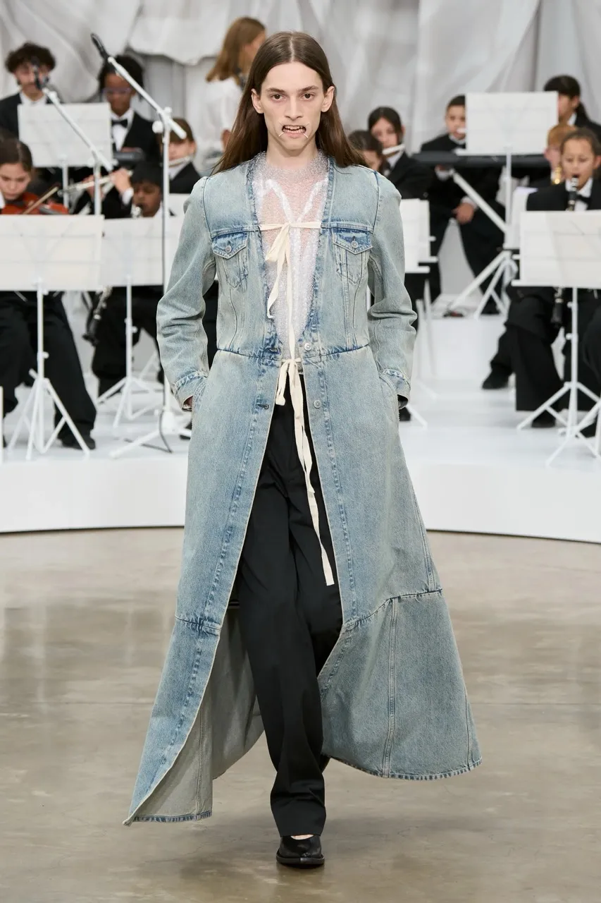 นางเเบบ Maison Margiela รันเวย์
