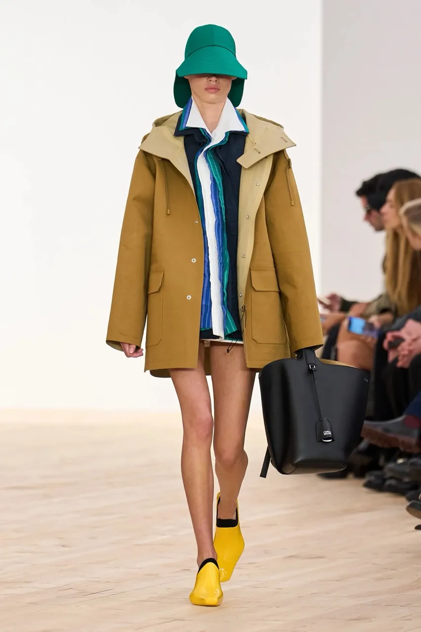 นางเเบบ LOEWE SS26